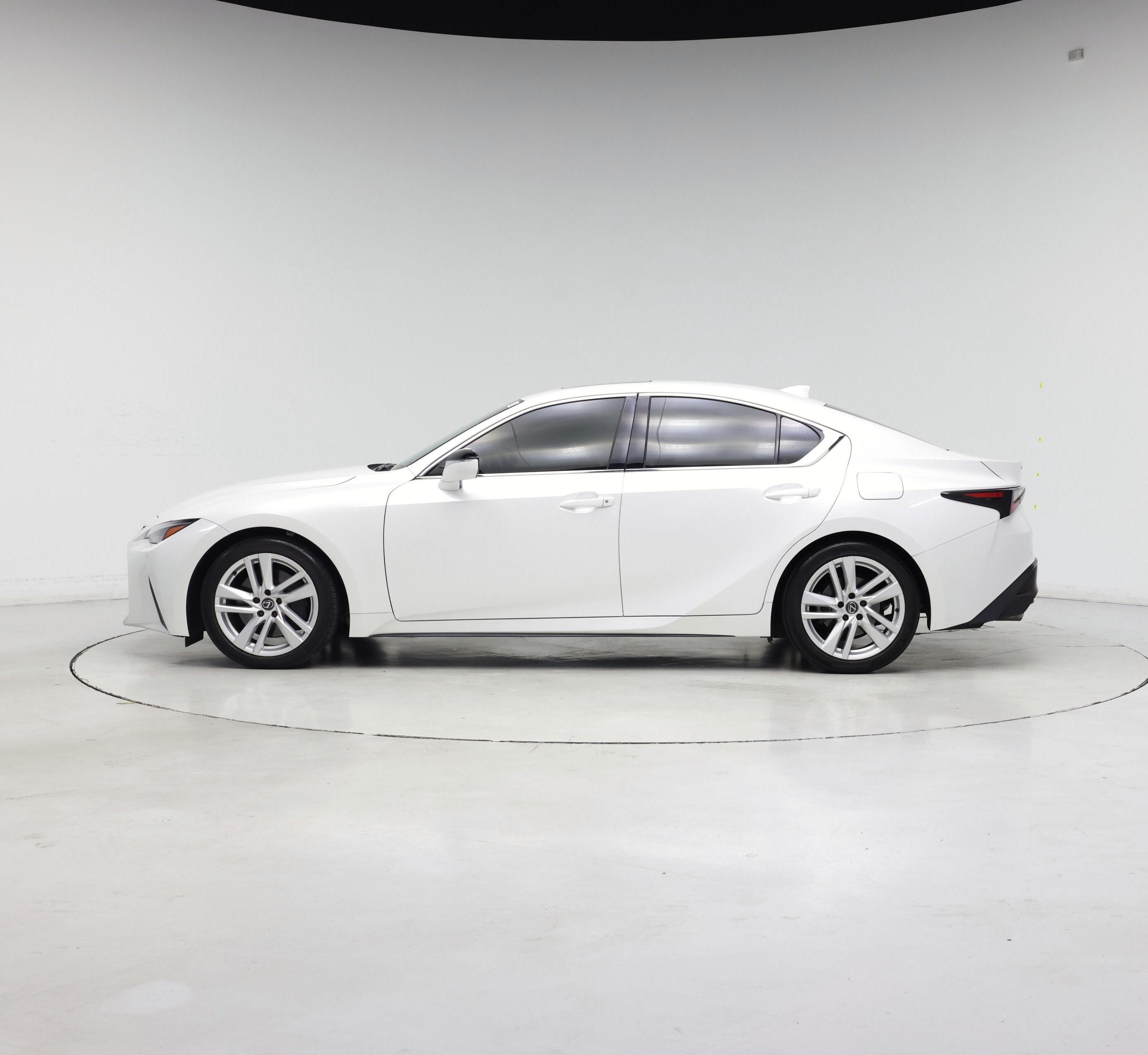 Thumbnail: 2024 Lexus IS - 3