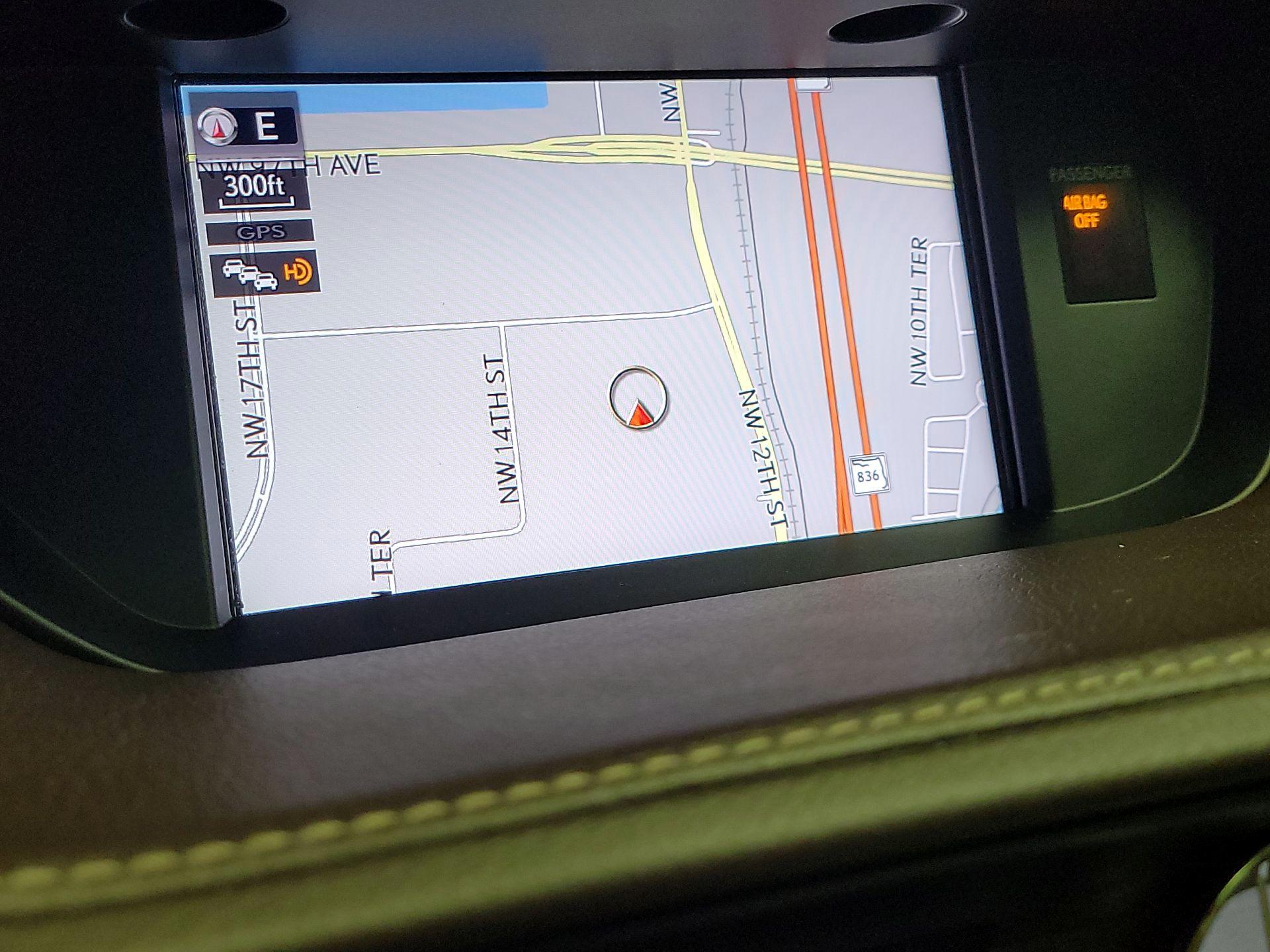 Thumbnail: 2018 Lexus ES - 14