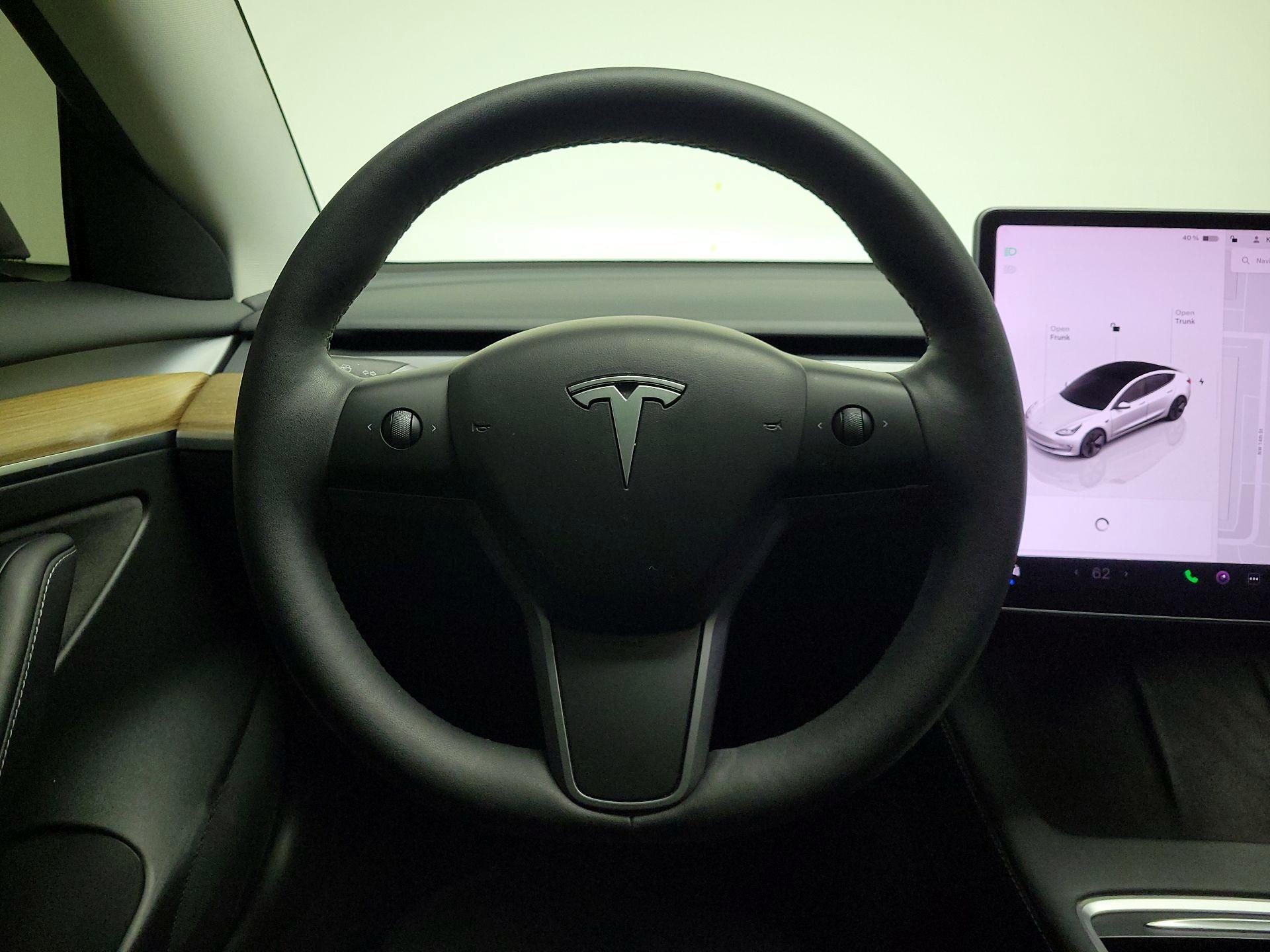 Thumbnail: 2023 Tesla Model 3 - 10