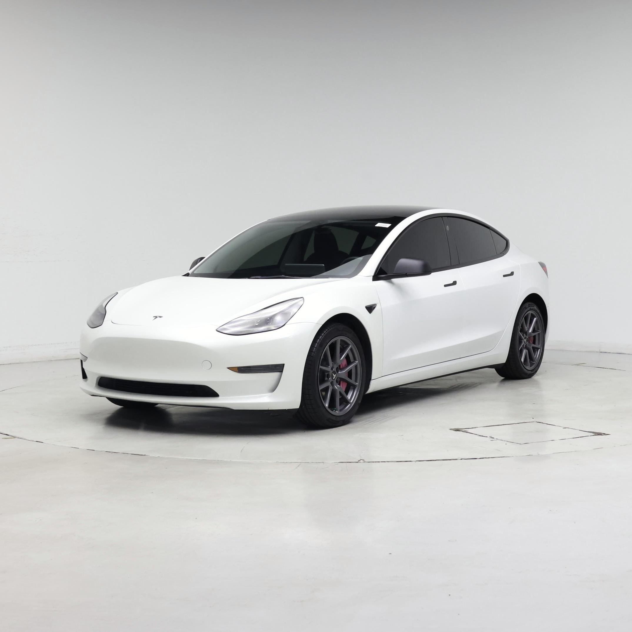 Thumbnail: 2023 Tesla Model 3 - 4
