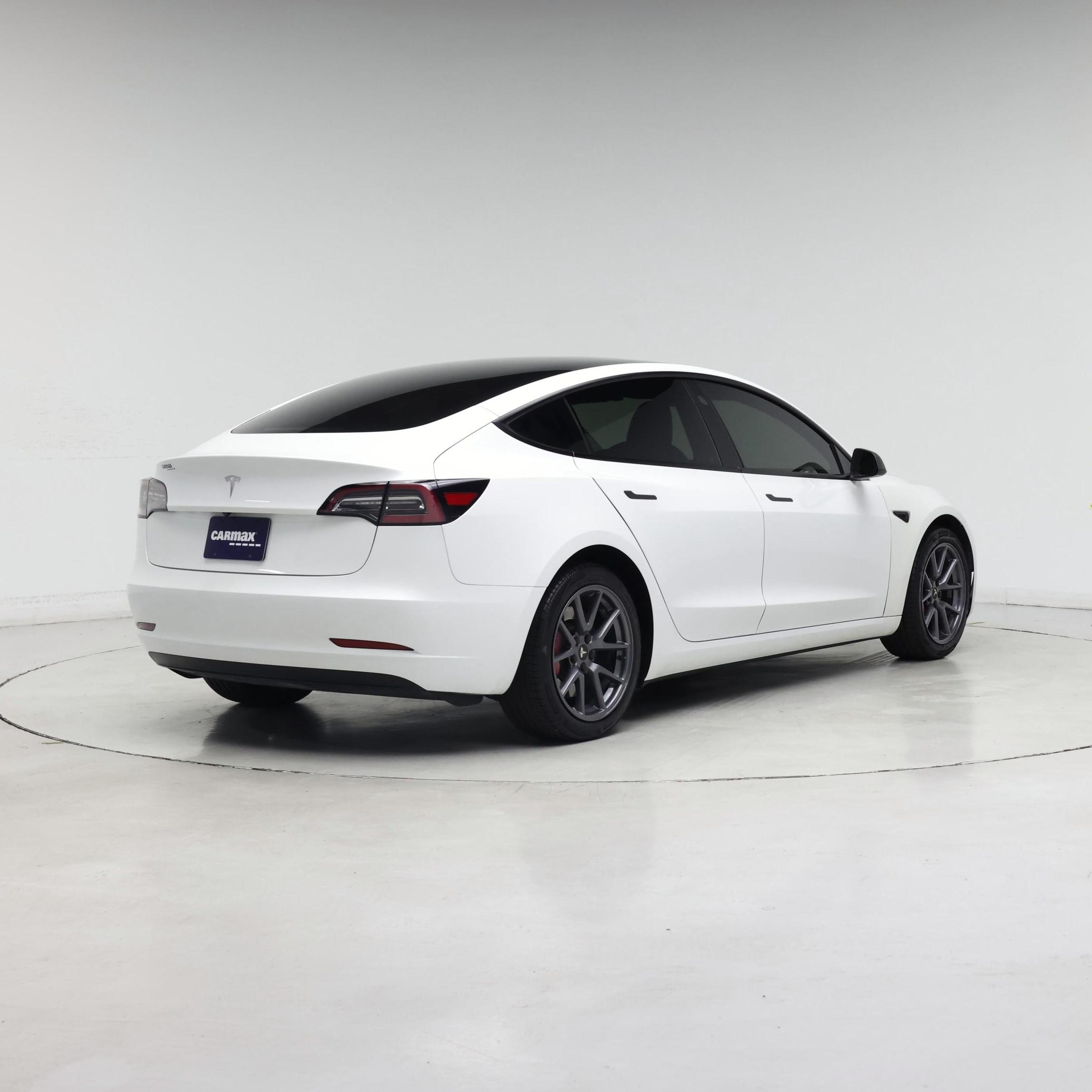 Thumbnail: 2023 Tesla Model 3 - 8