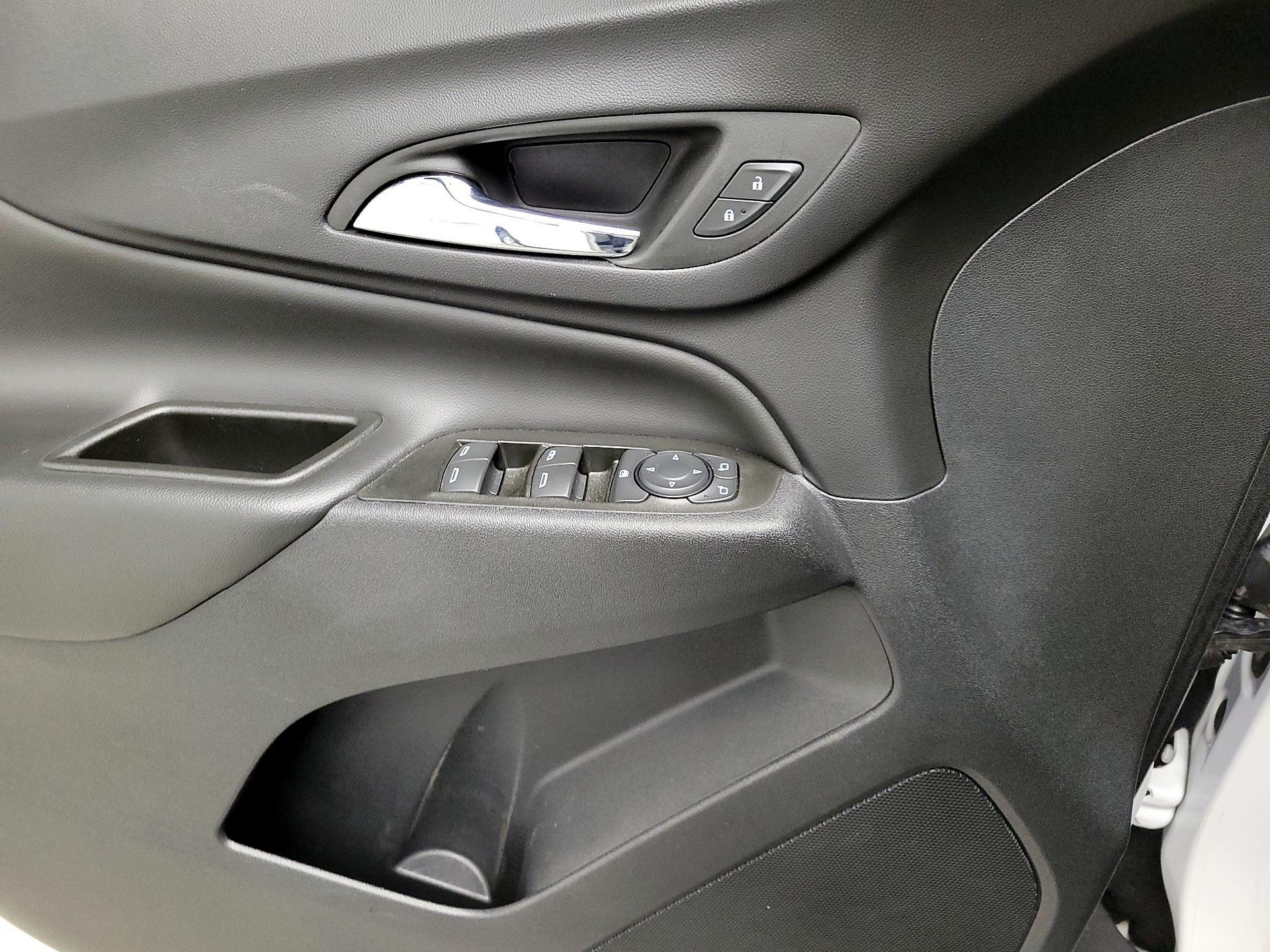 Thumbnail: 2022 Chevrolet Equinox - 12