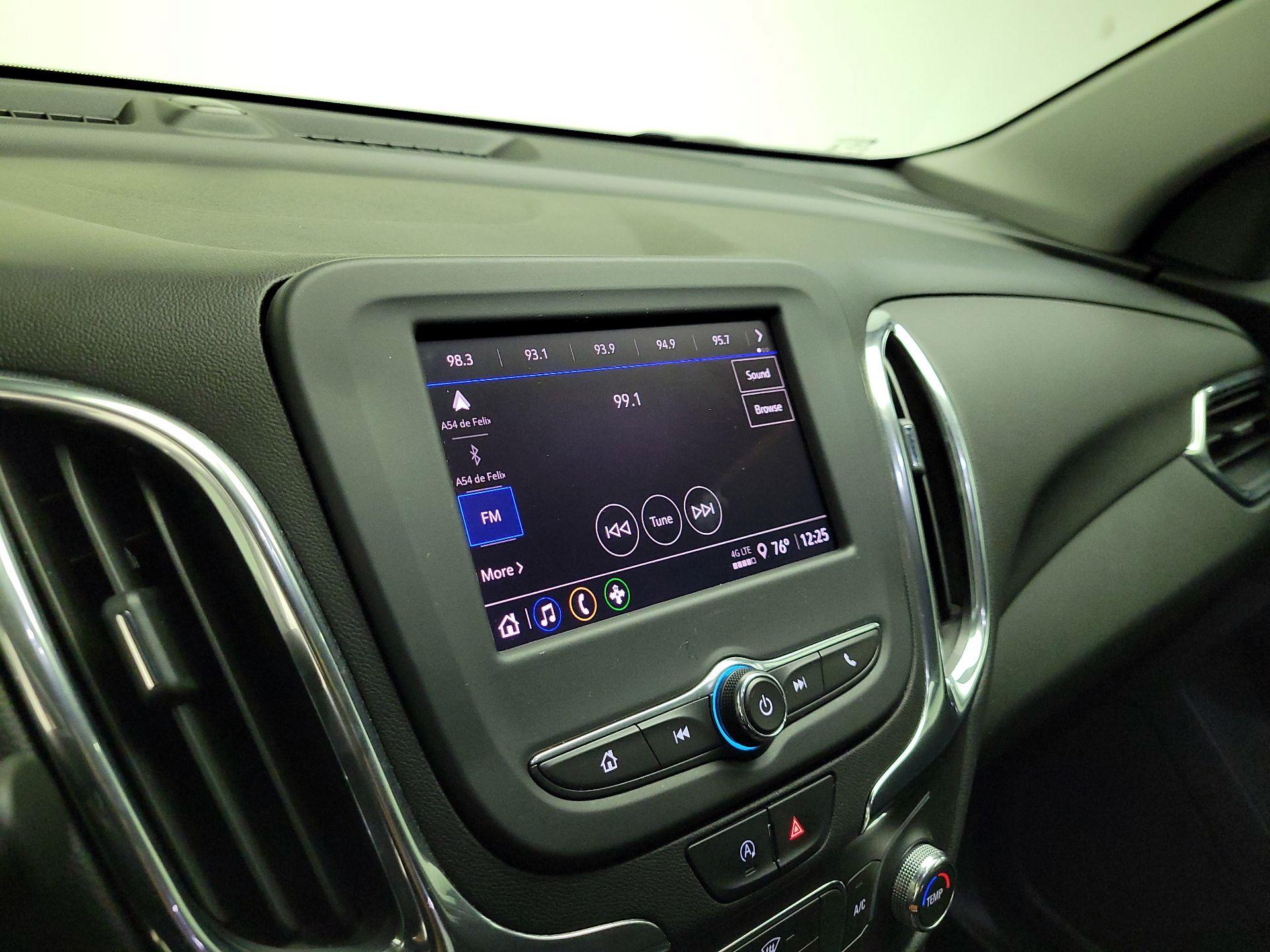 Thumbnail: 2022 Chevrolet Equinox - 15