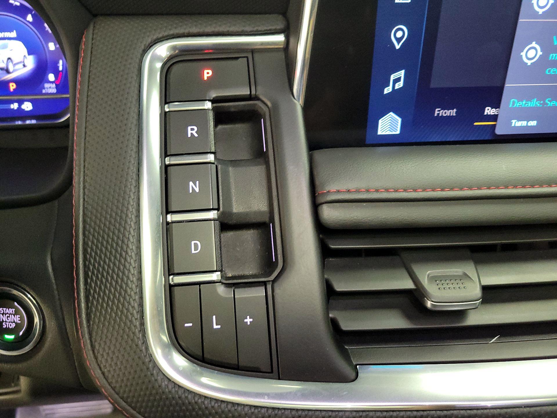 Thumbnail: 2023 Chevrolet Tahoe - 18