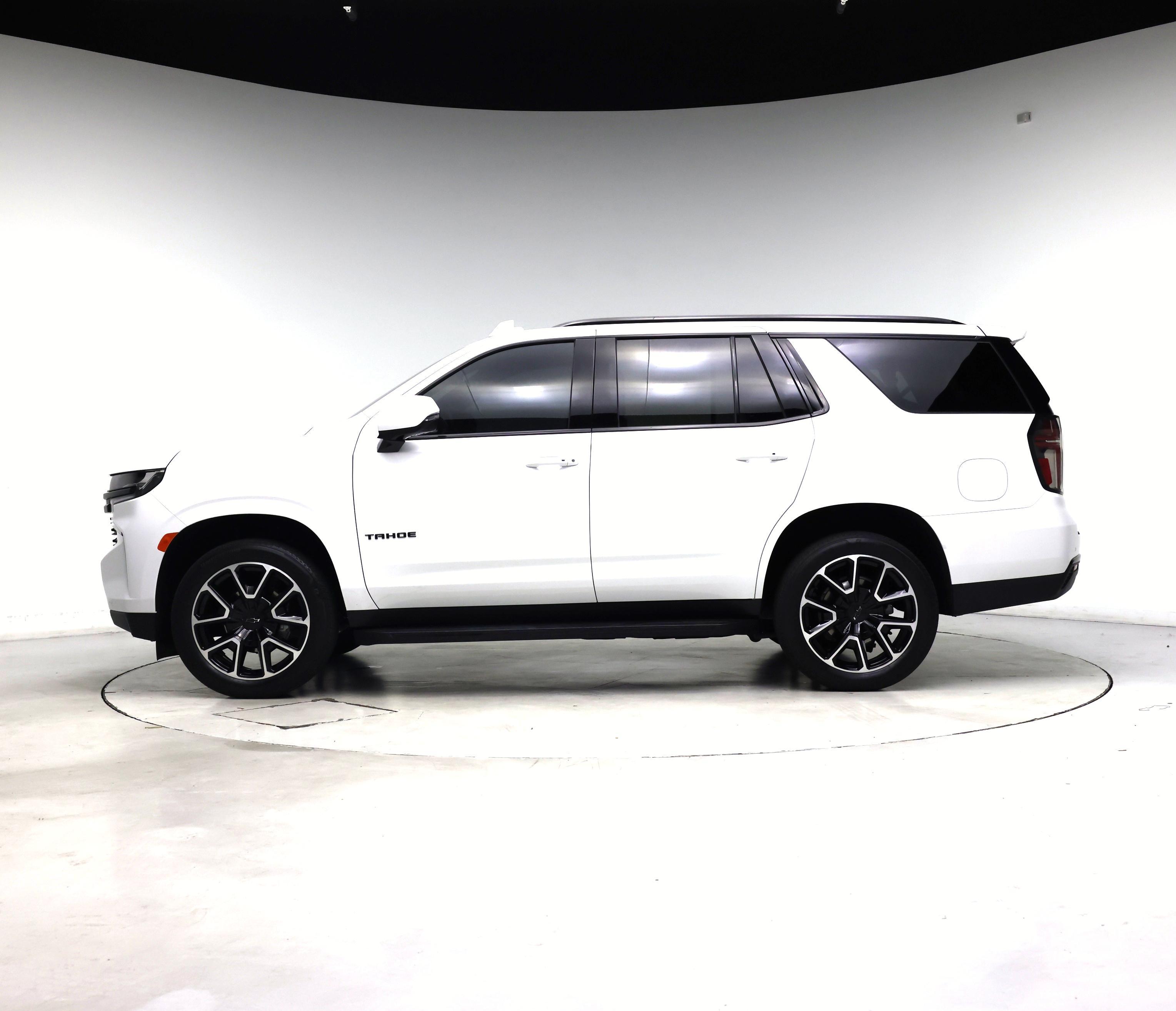 Thumbnail: 2023 Chevrolet Tahoe - 3