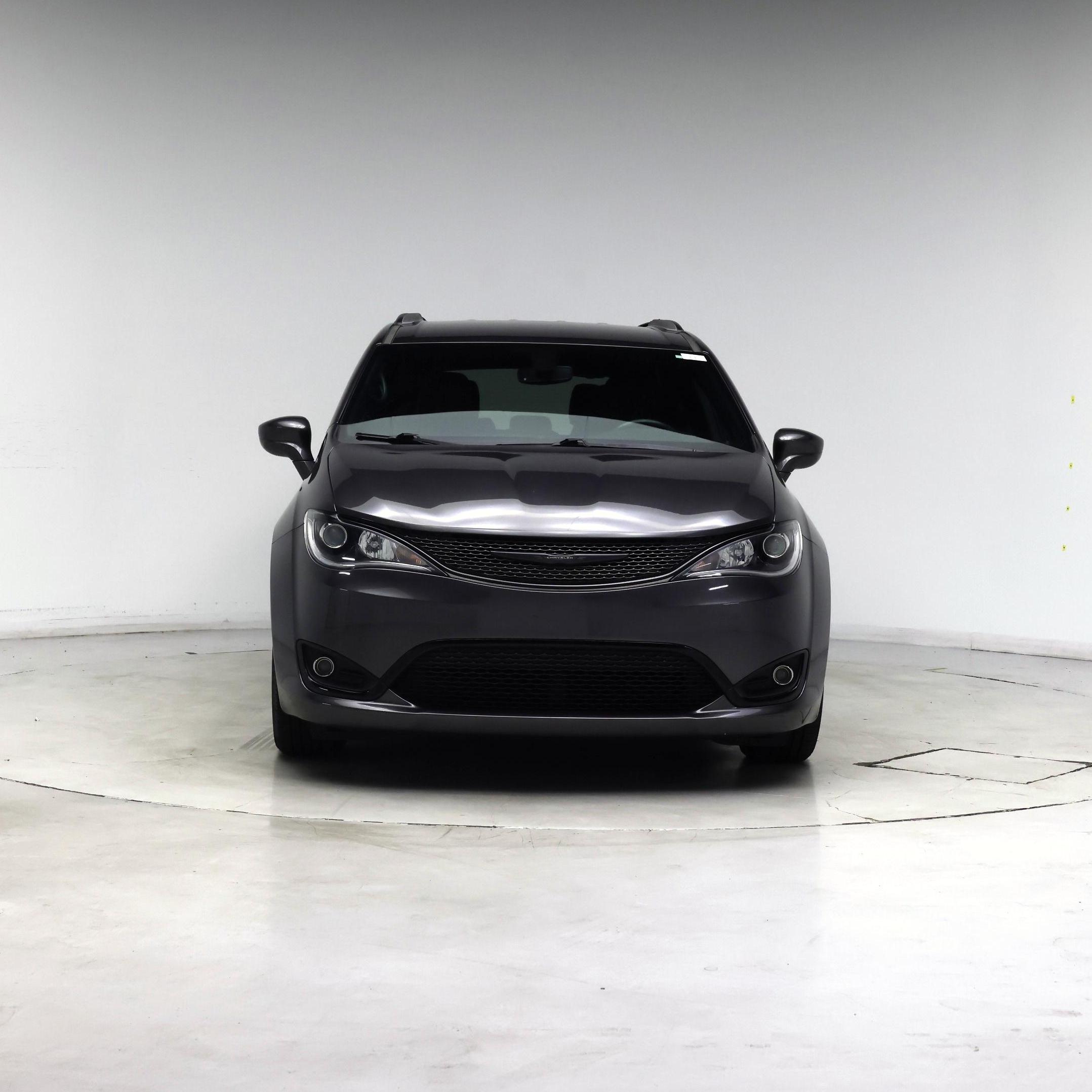 Thumbnail: 2020 Chrysler Pacifica - 5