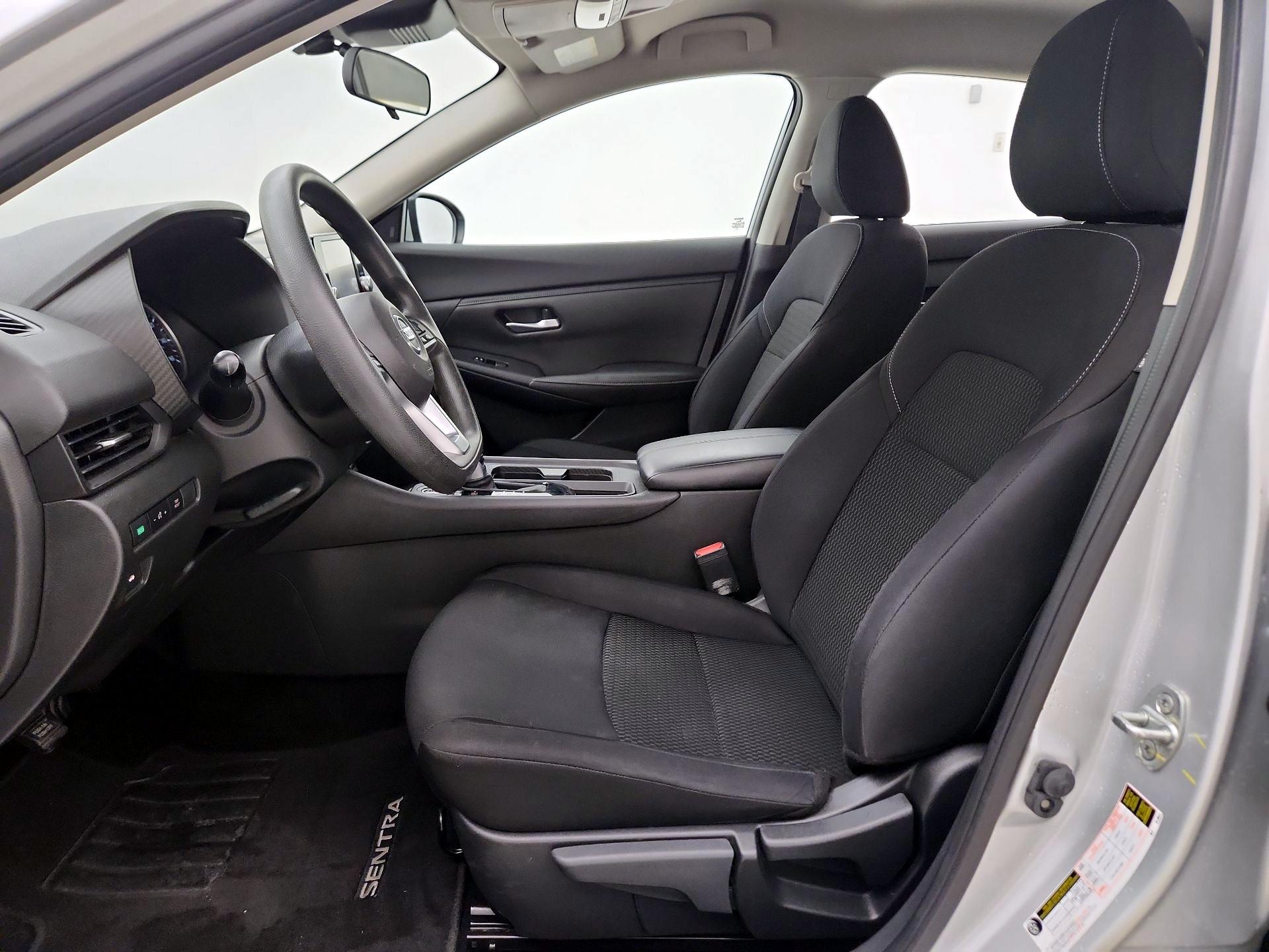 Thumbnail: 2022 Nissan Sentra - 11