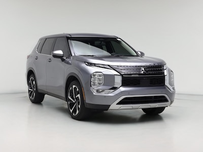 2023 Mitsubishi Outlander SE