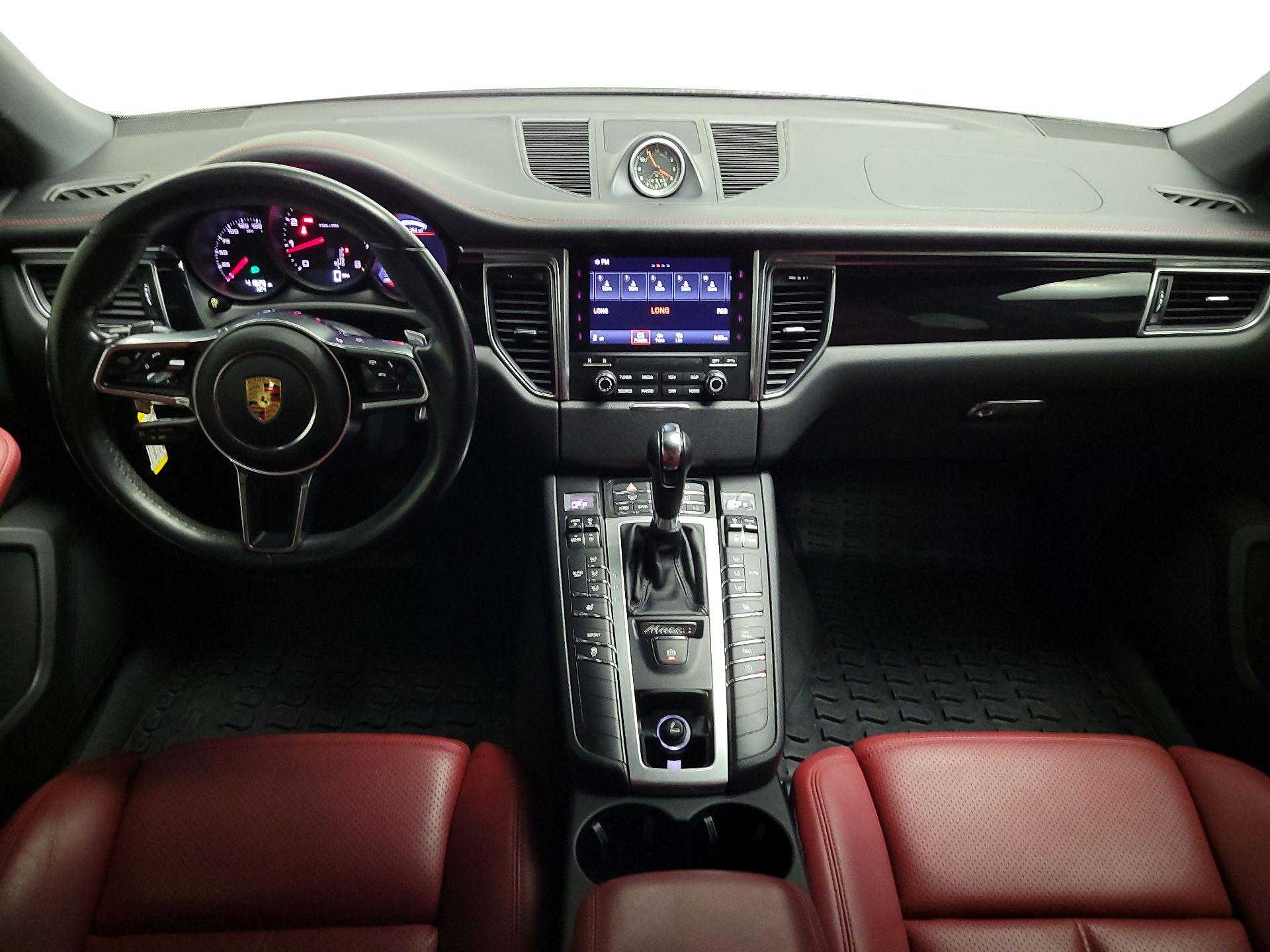 Thumbnail: 2018 Porsche Macan - 9