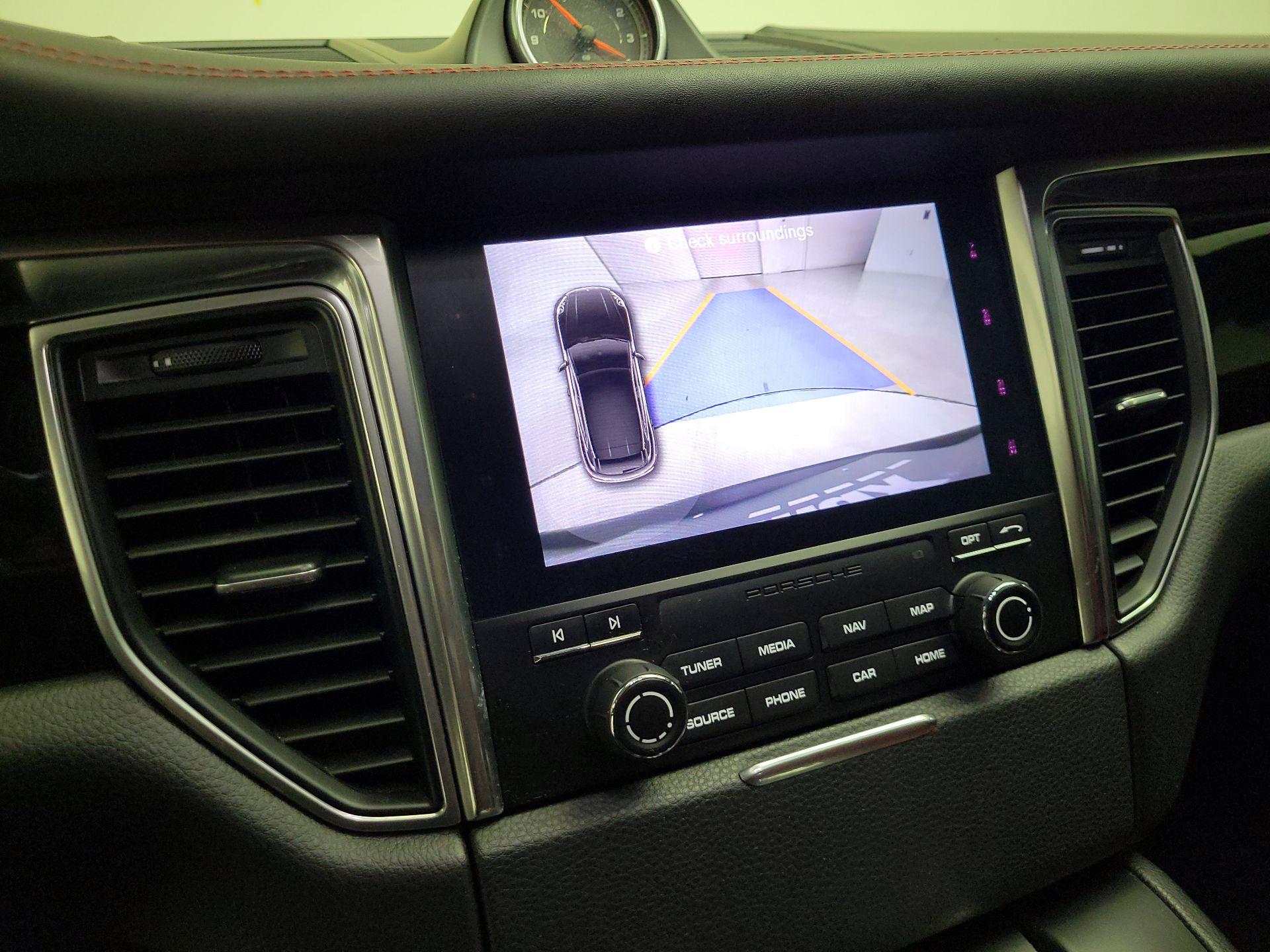 Thumbnail: 2018 Porsche Macan - 14