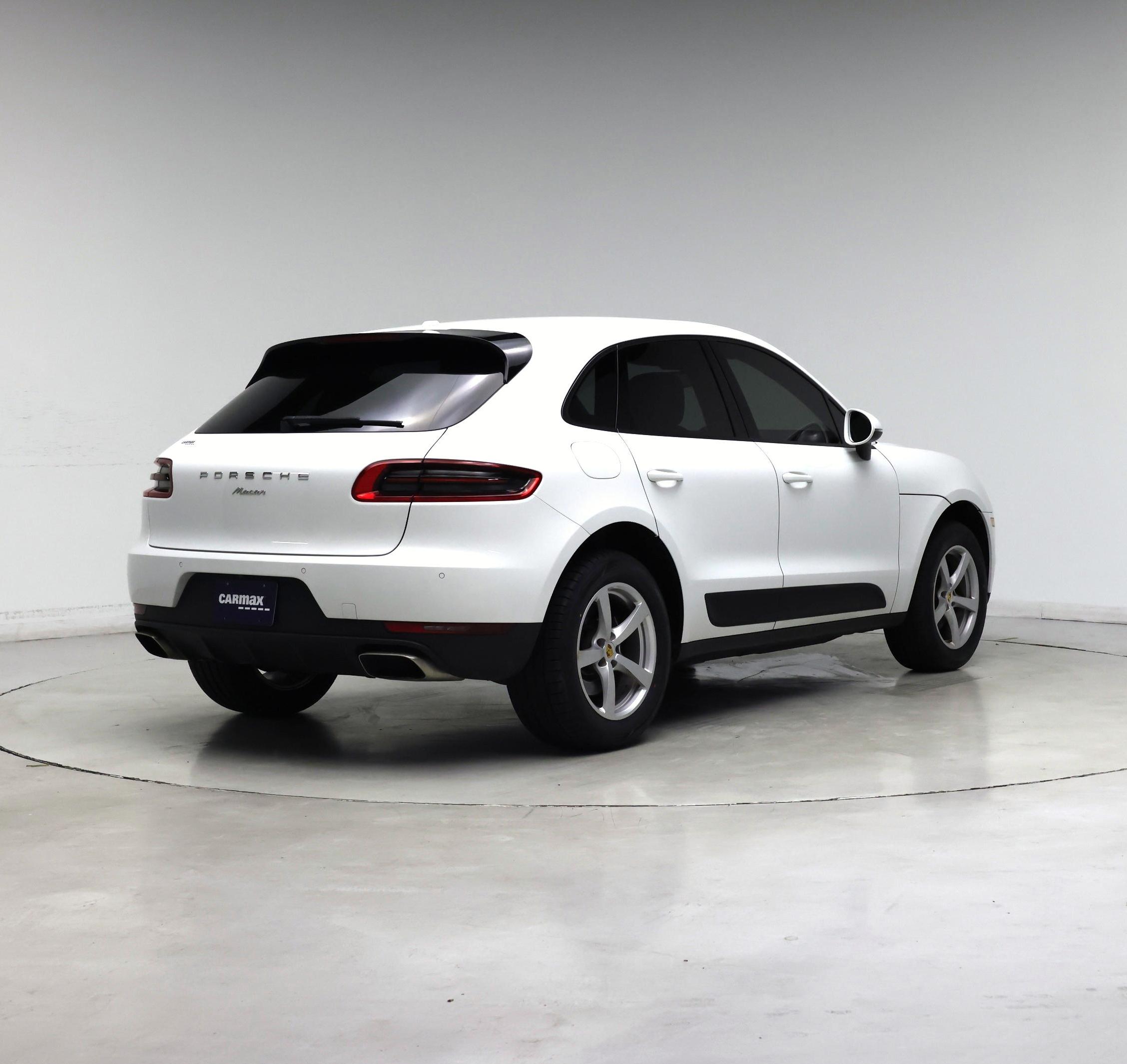 Thumbnail: 2018 Porsche Macan - 8