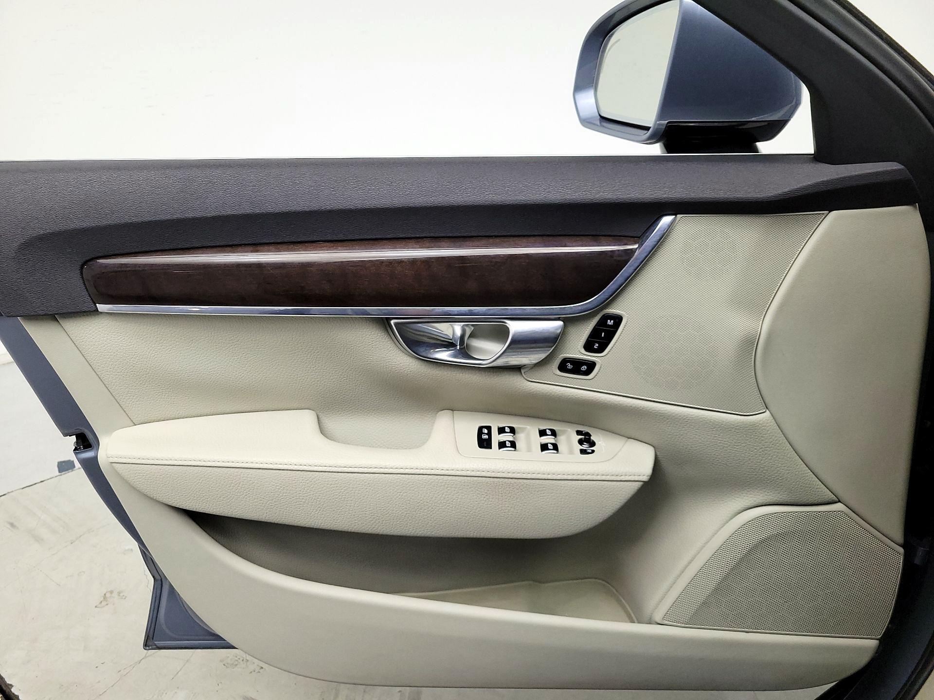 Thumbnail: 2018 Volvo S90 - 12