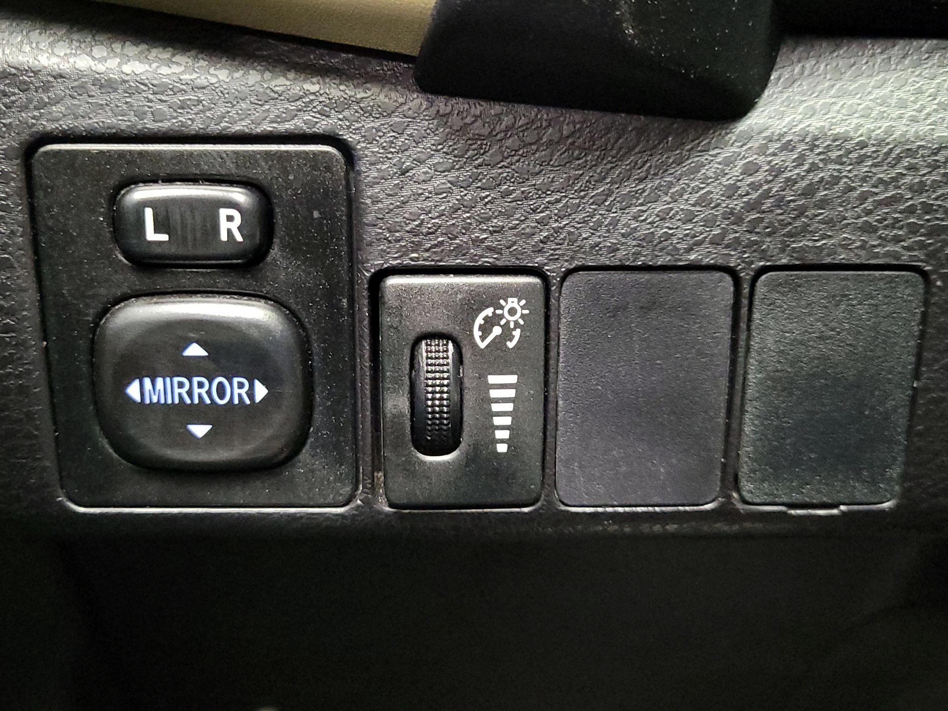 Thumbnail: 2017 Toyota Corolla - 13