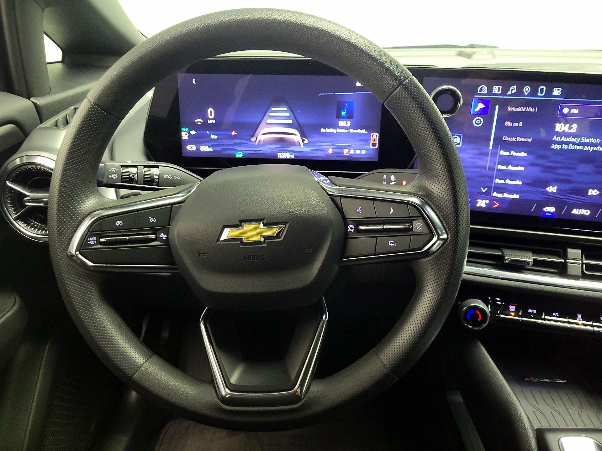 Thumbnail: 2025 Chevrolet Equinox - 10