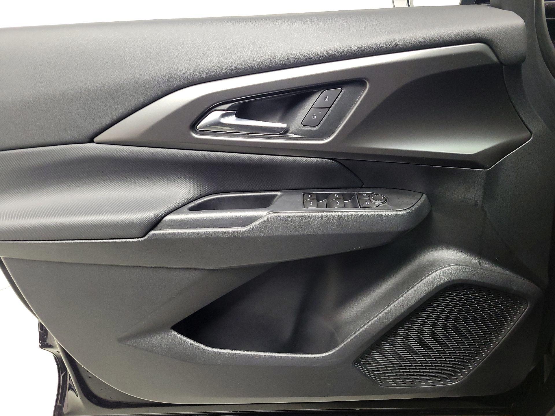 Thumbnail: 2025 Chevrolet Equinox - 12