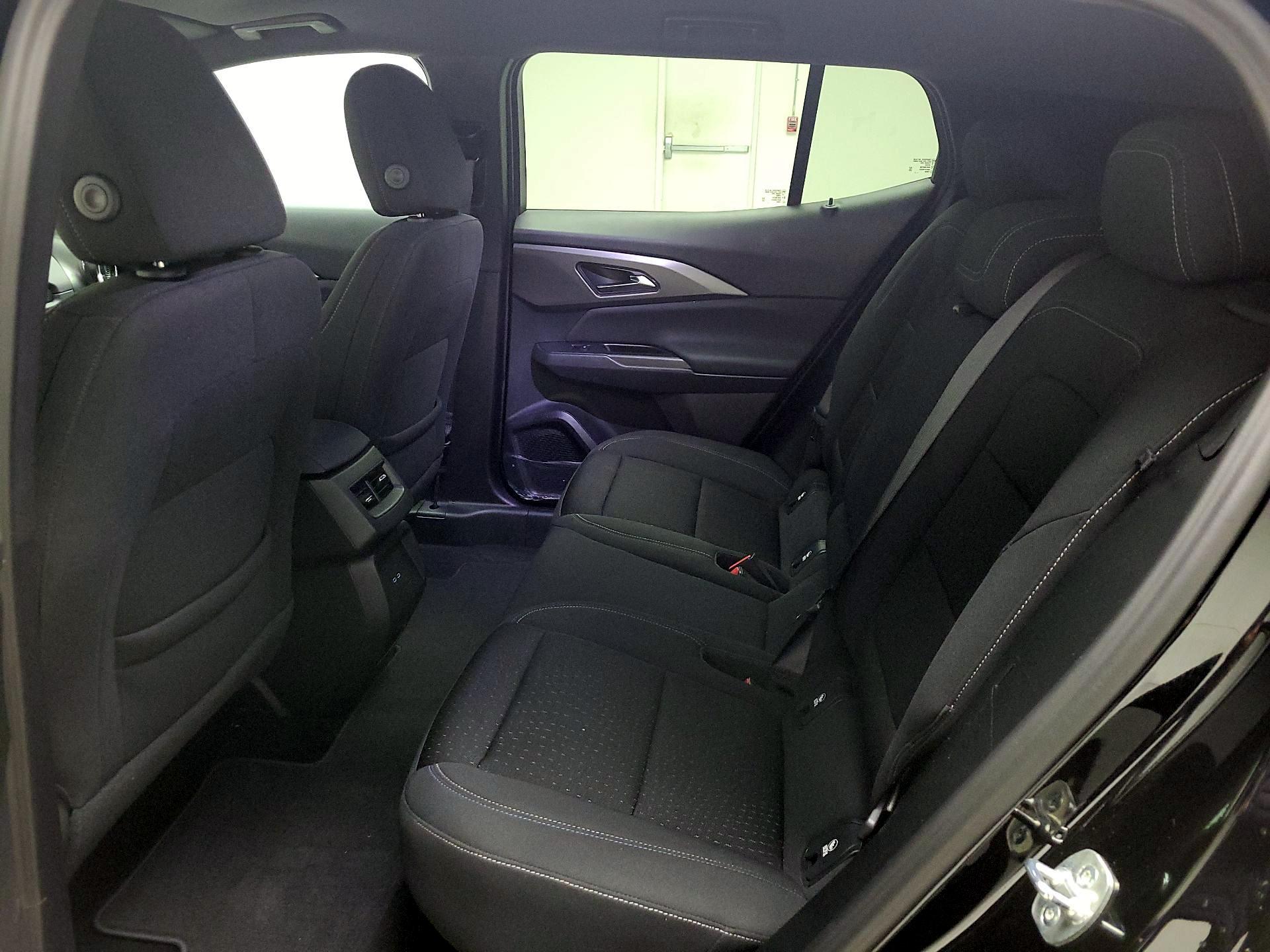 Thumbnail: 2025 Chevrolet Equinox - 18