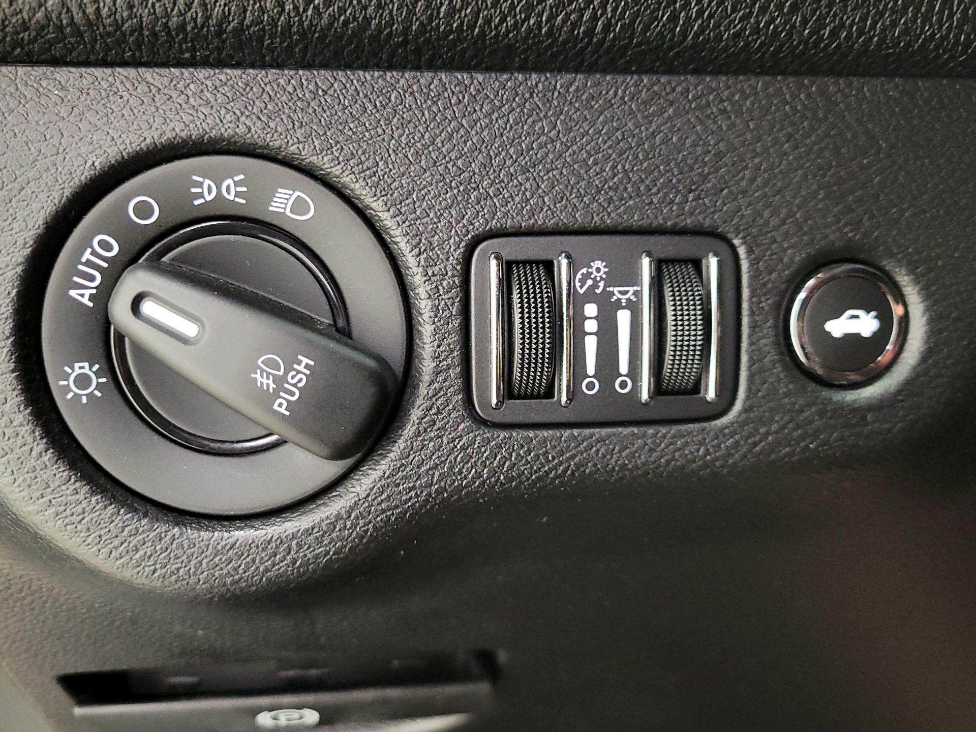 Thumbnail: 2022 Dodge Challenger - 13