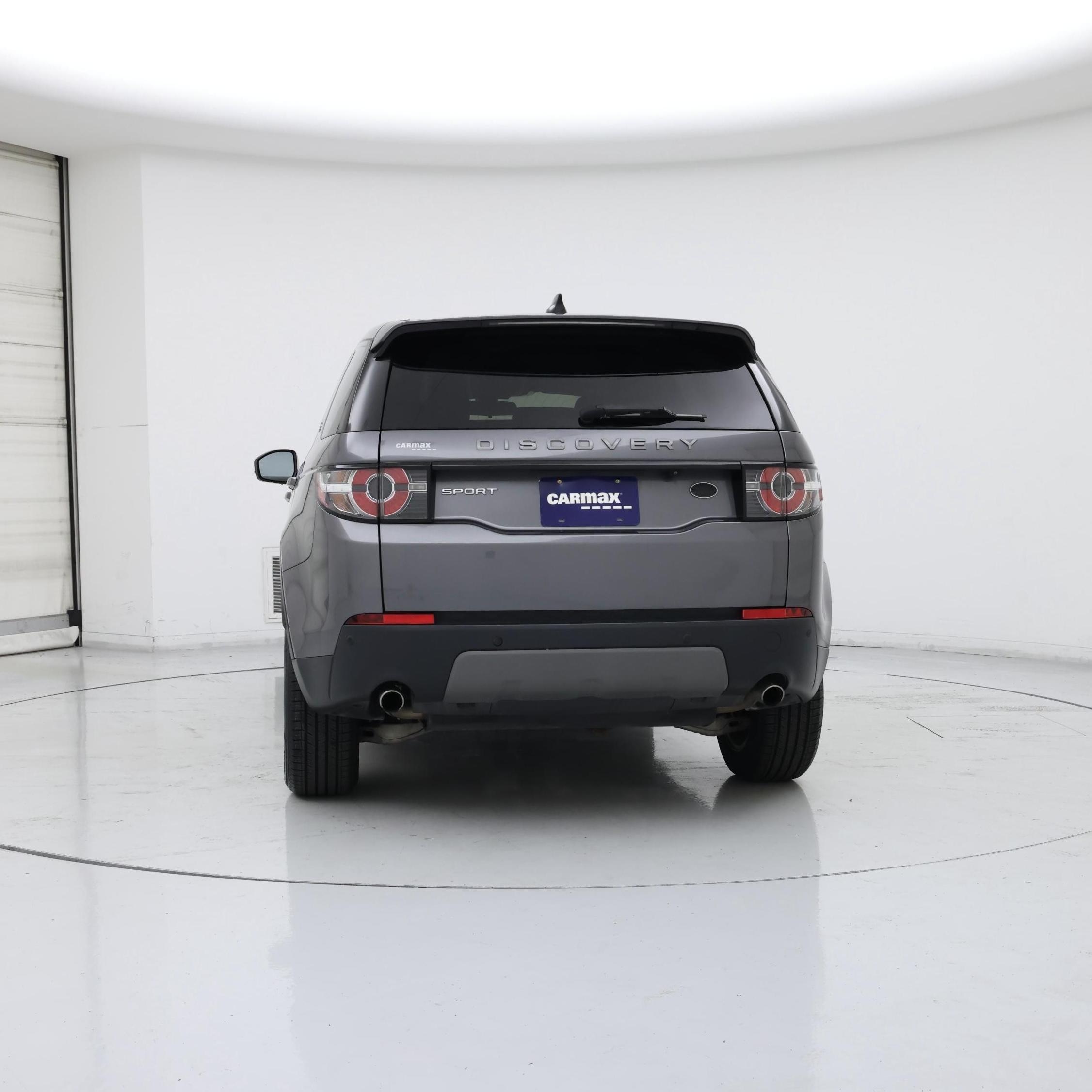 Thumbnail: 2017 Land Rover Discovery Sport - 6