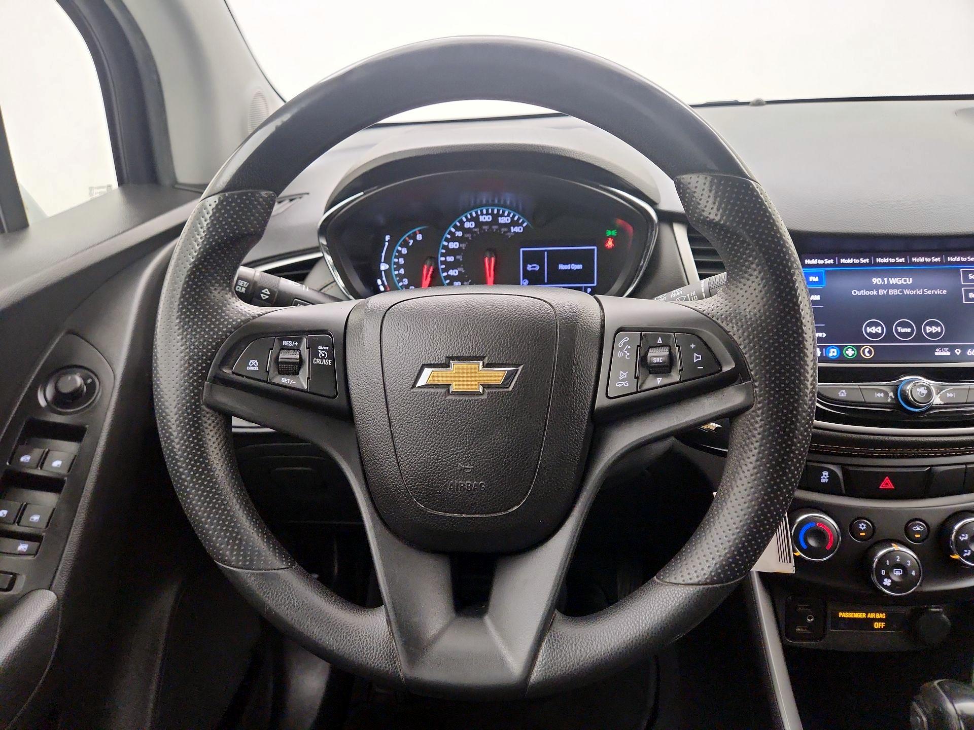 Thumbnail: 2020 Chevrolet Trax - 10