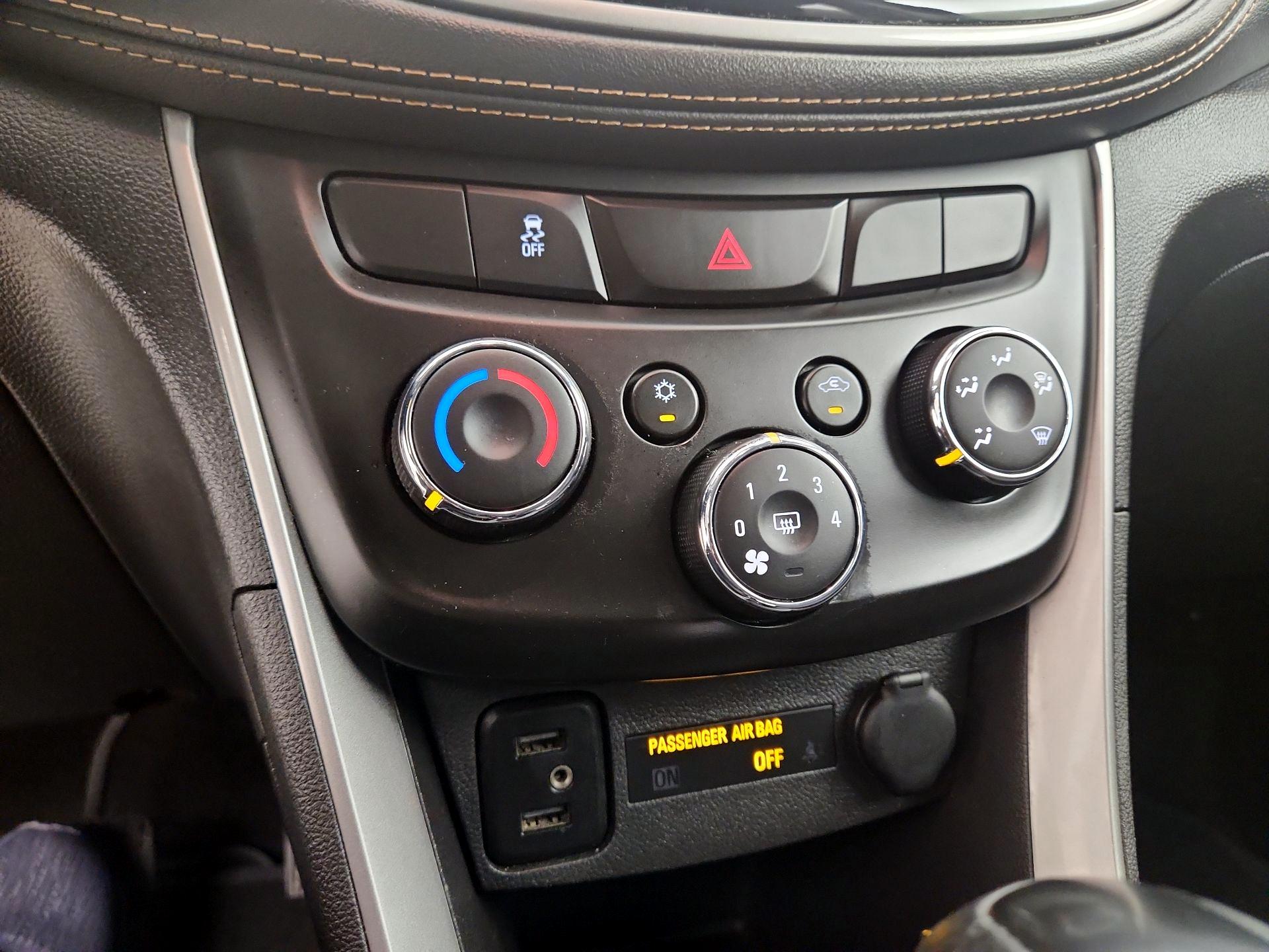 Thumbnail: 2020 Chevrolet Trax - 16