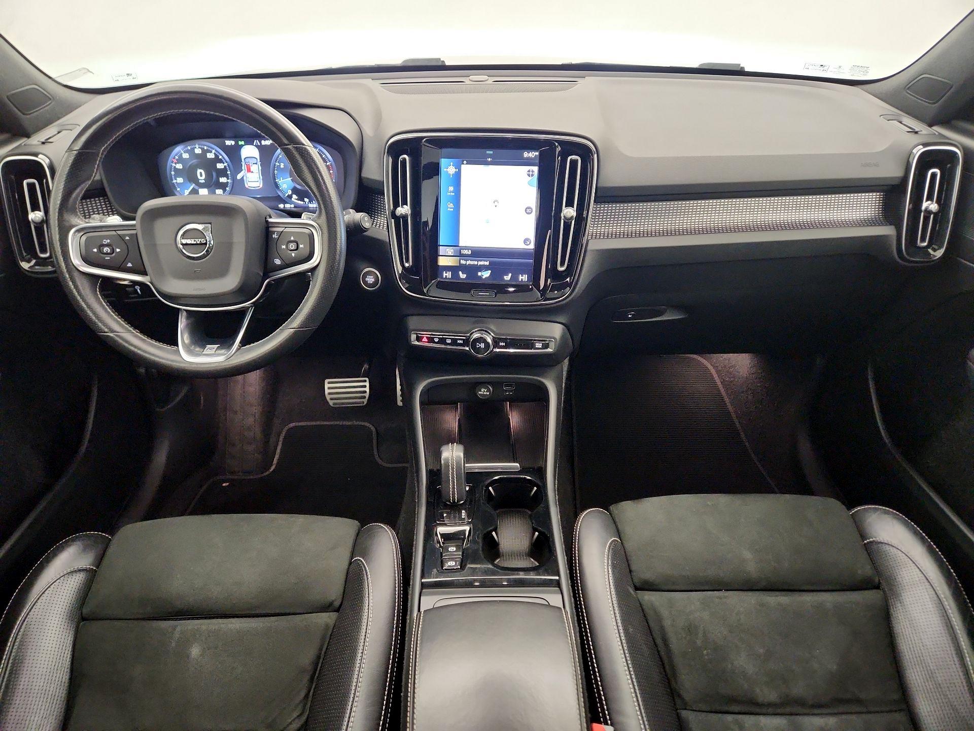 Thumbnail: 2020 Volvo XC40 - 9