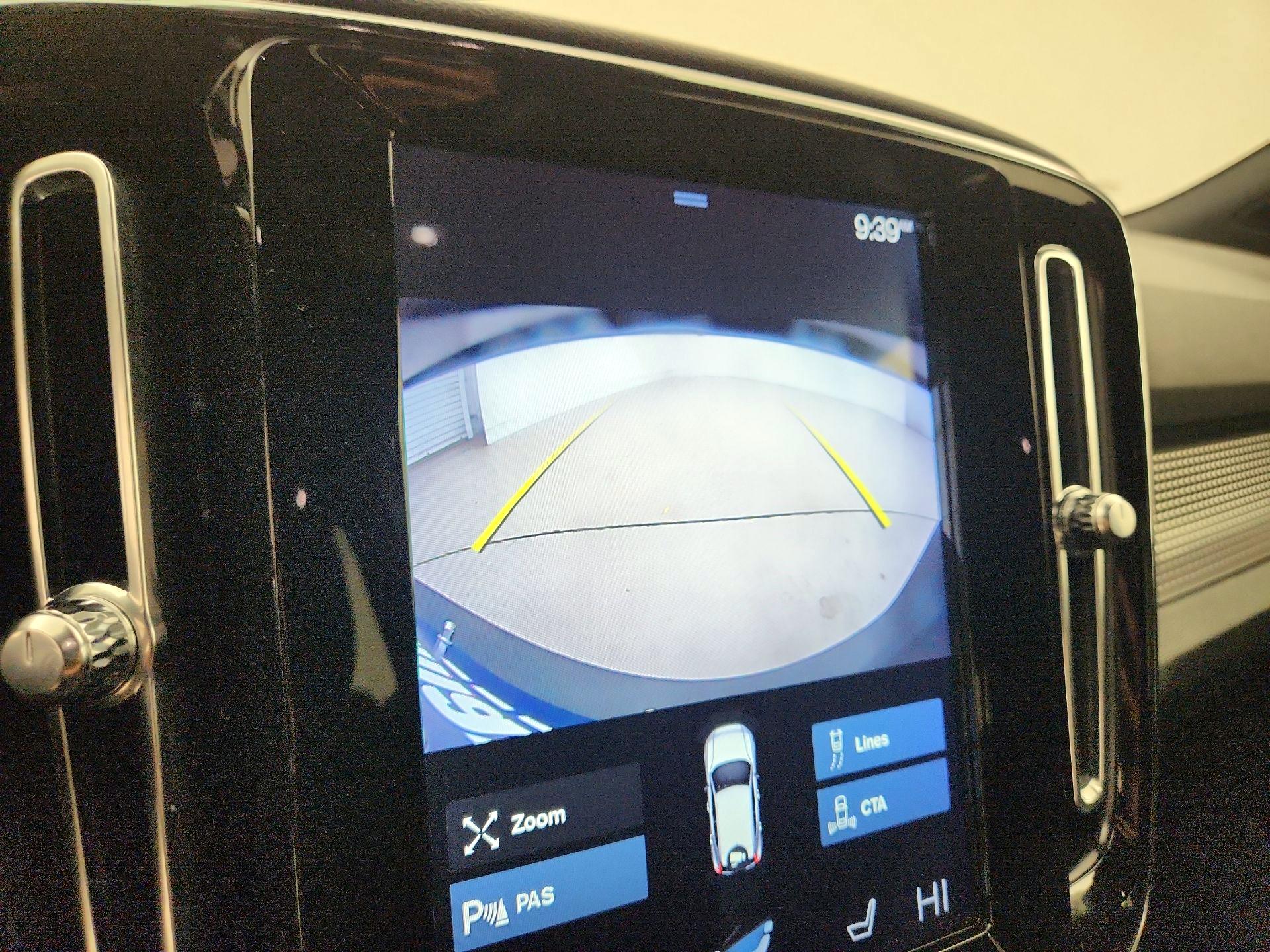 Thumbnail: 2020 Volvo XC40 - 15