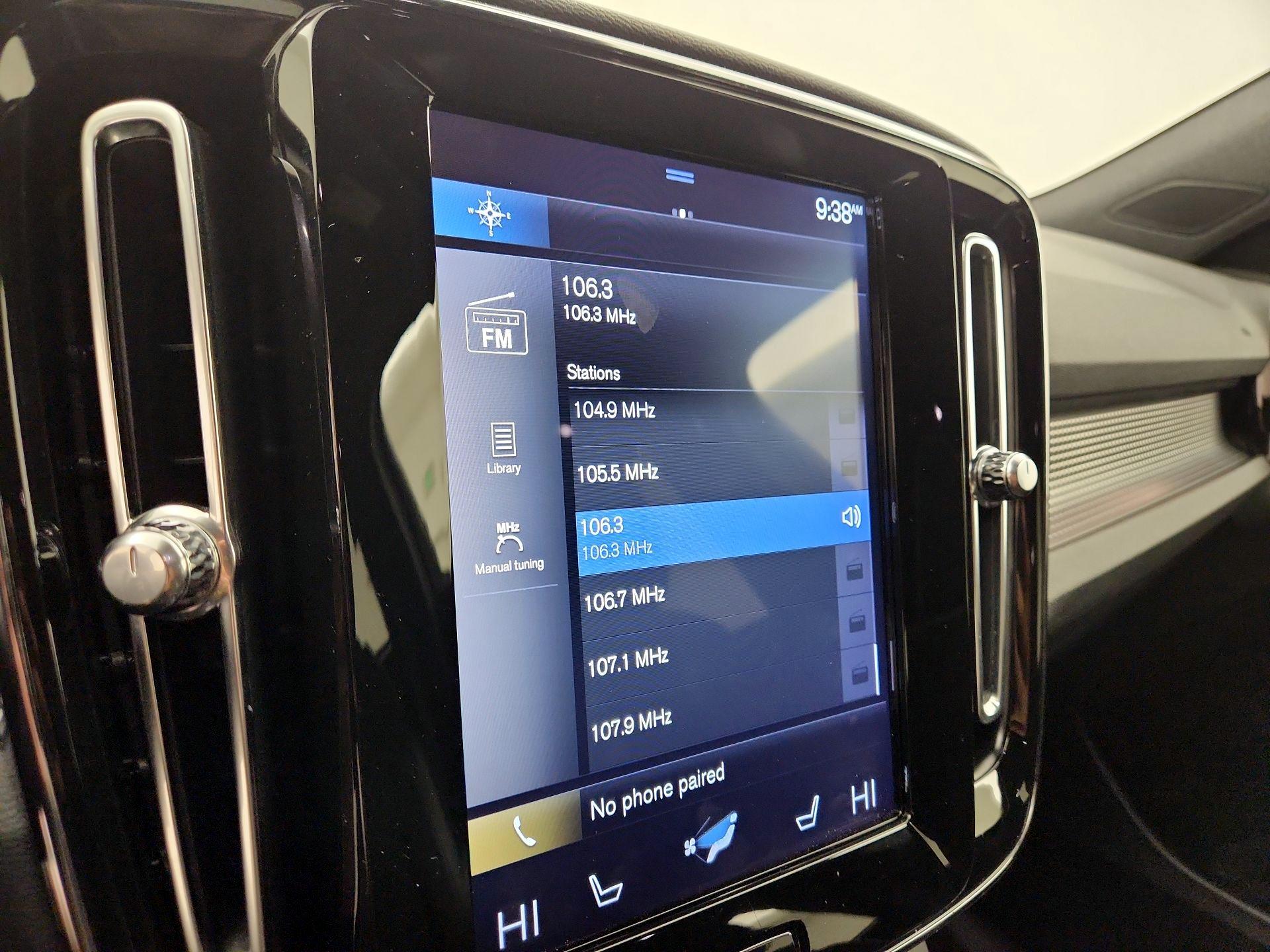 Thumbnail: 2020 Volvo XC40 - 16