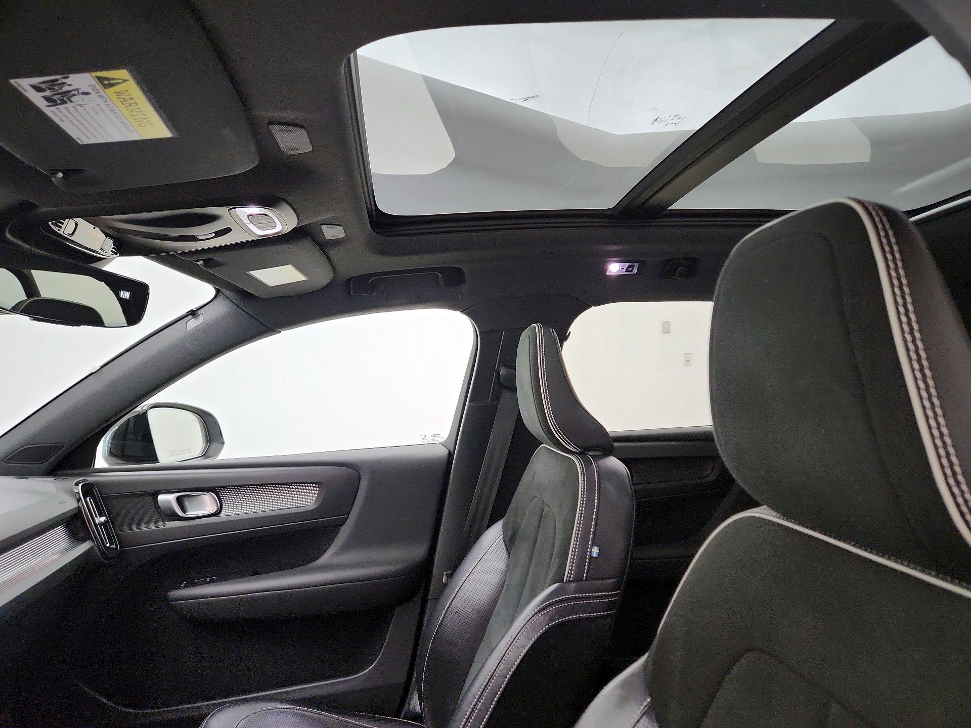 Thumbnail: 2020 Volvo XC40 - 20