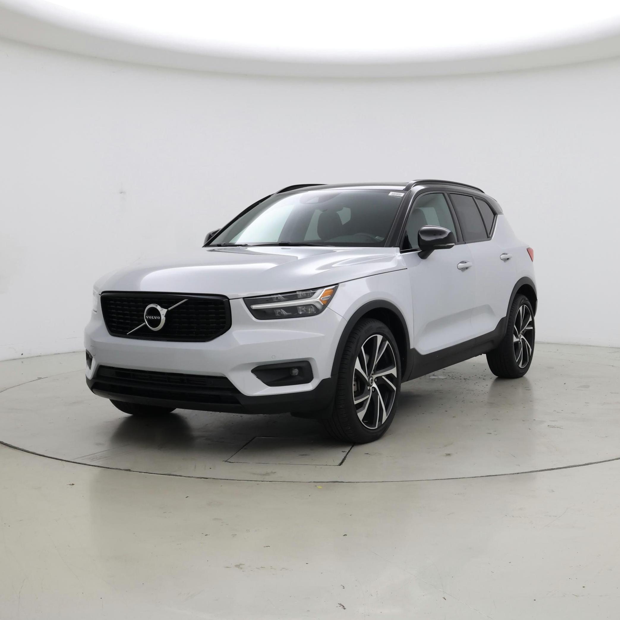 Thumbnail: 2020 Volvo XC40 - 4