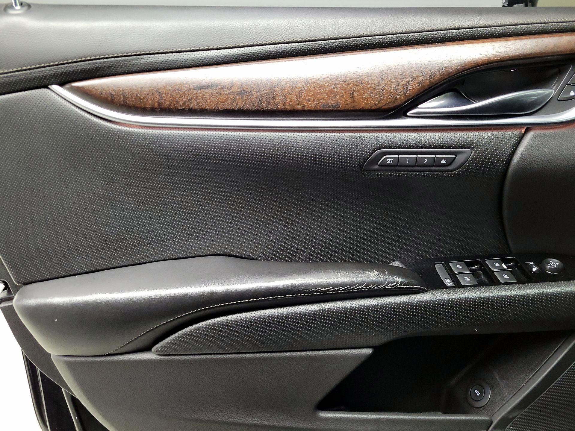 Thumbnail: 2019 Cadillac XTS - 12