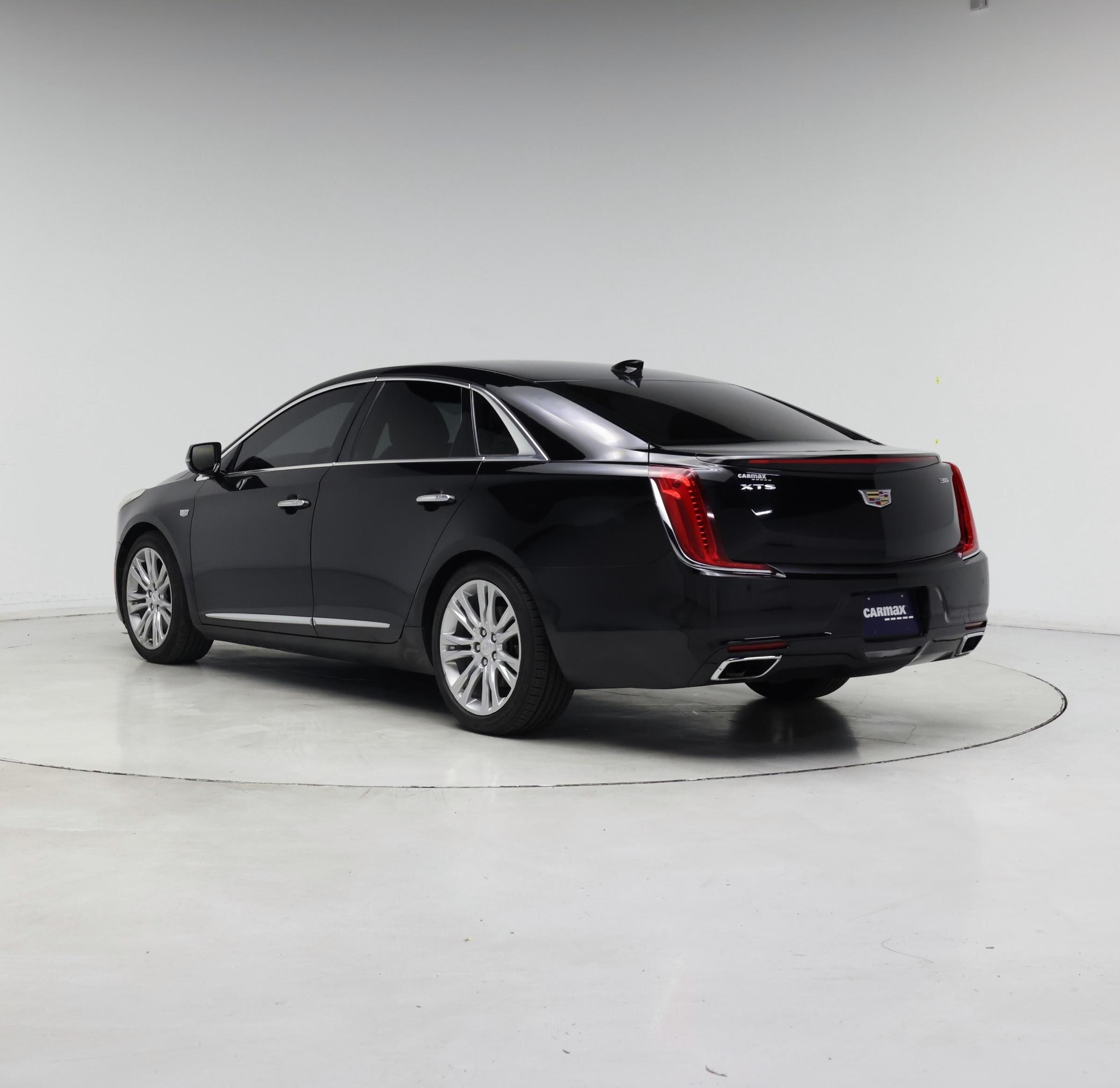 Thumbnail: 2019 Cadillac XTS - 2