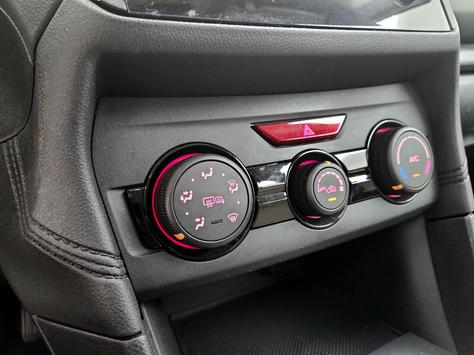2018 Subaru Impreza Premium - Photo 18