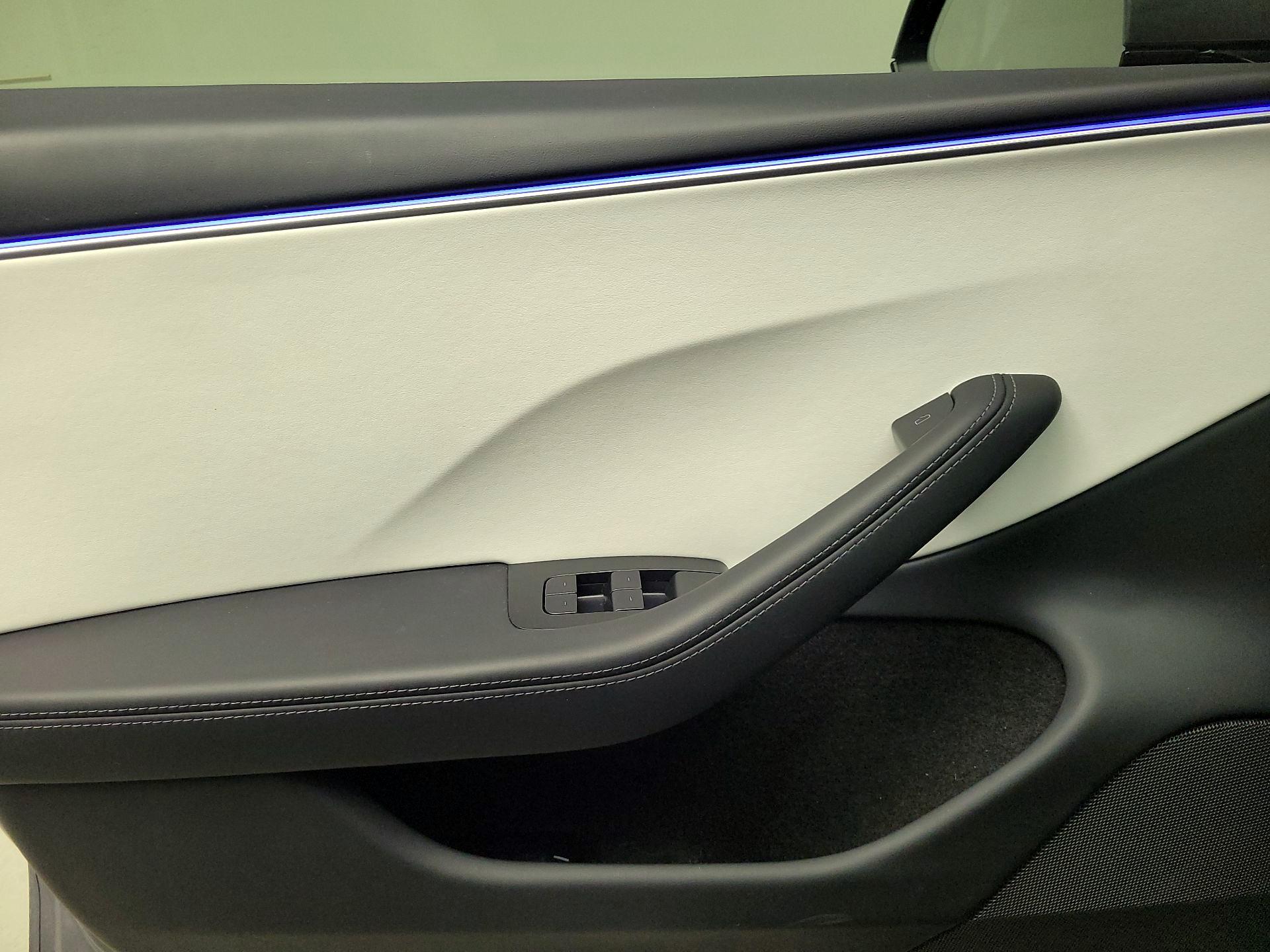 Thumbnail: 2025 Tesla Model 3 - 12