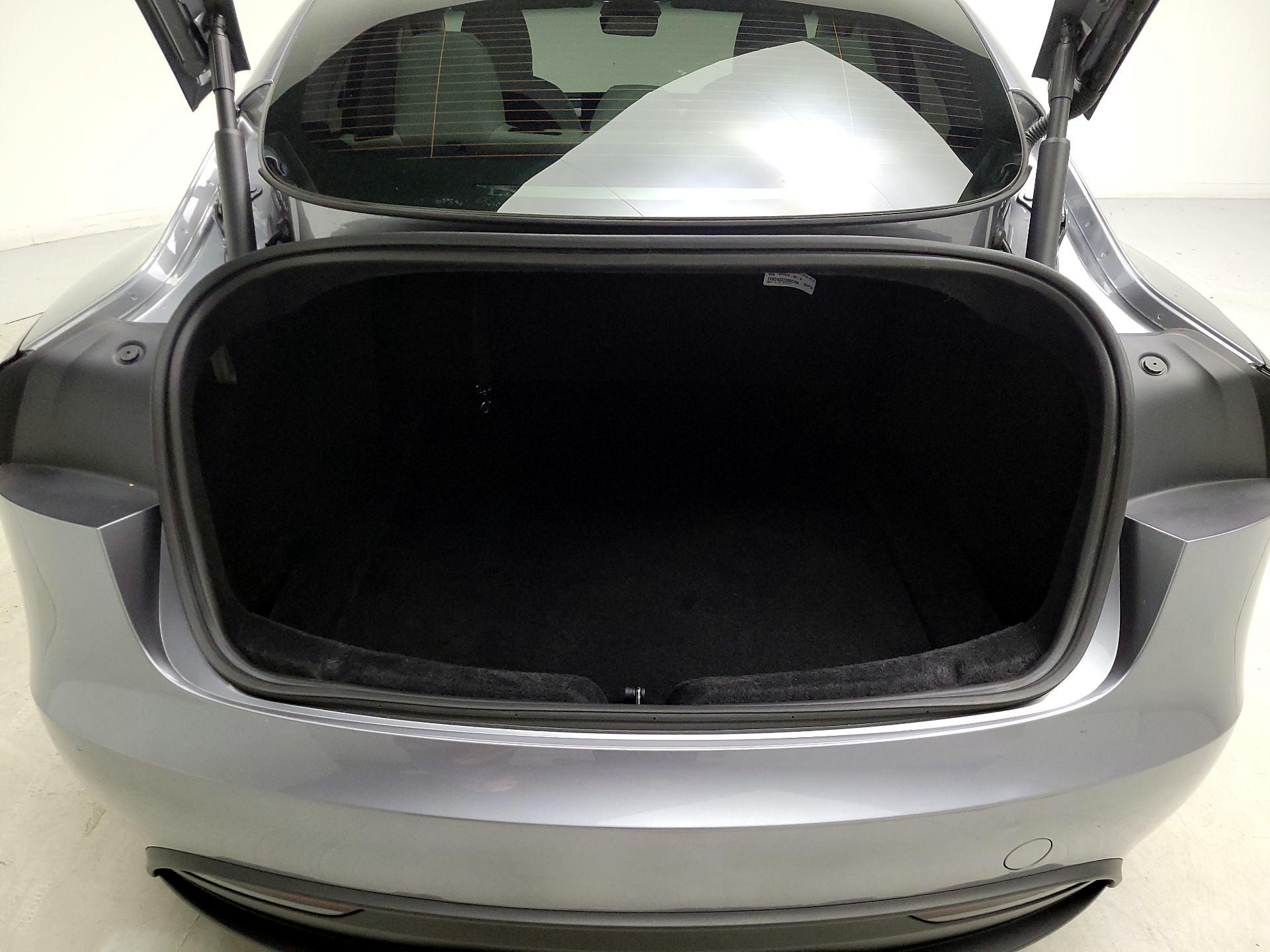 Thumbnail: 2025 Tesla Model 3 - 19