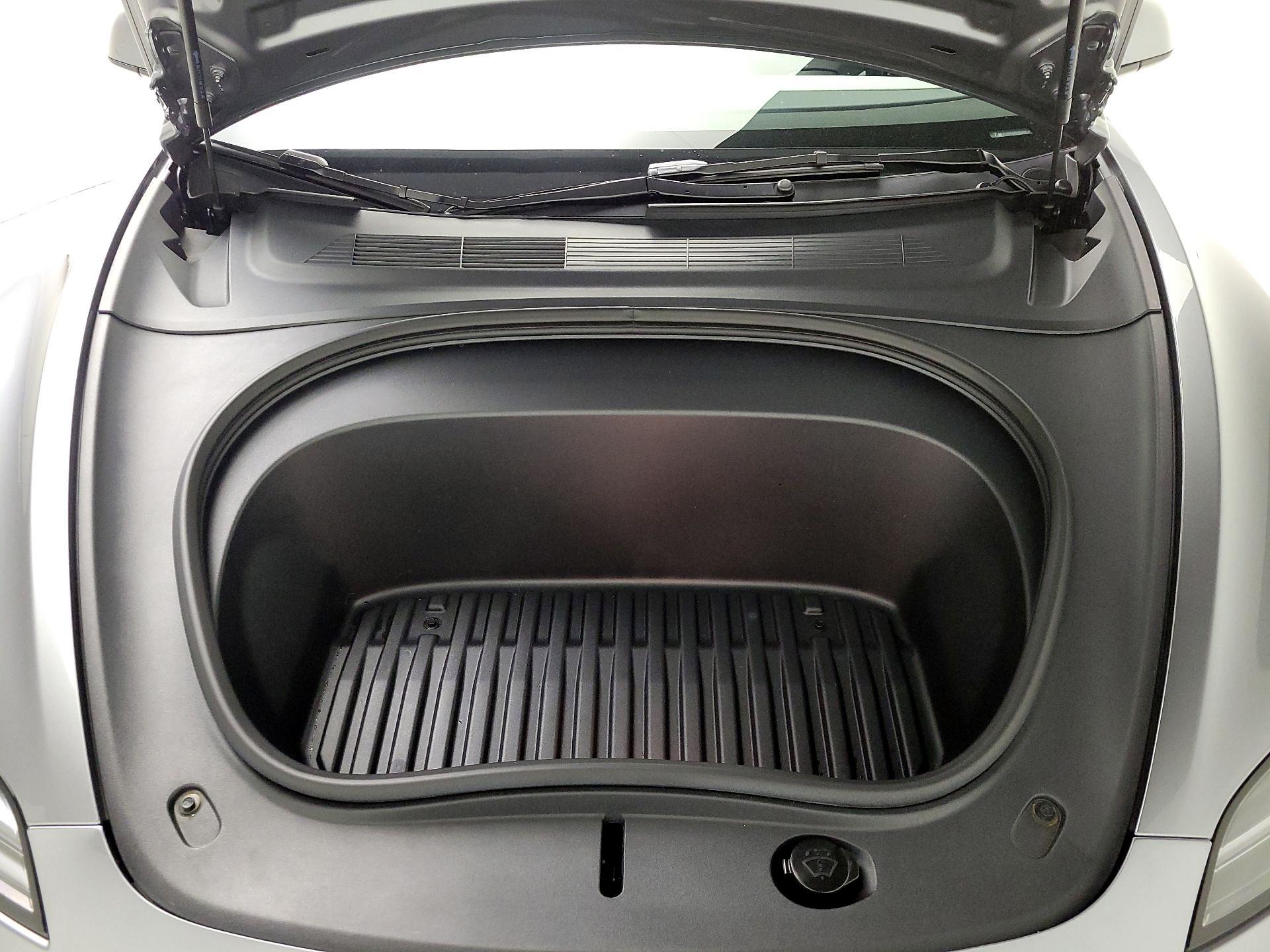 Thumbnail: 2025 Tesla Model 3 - 20