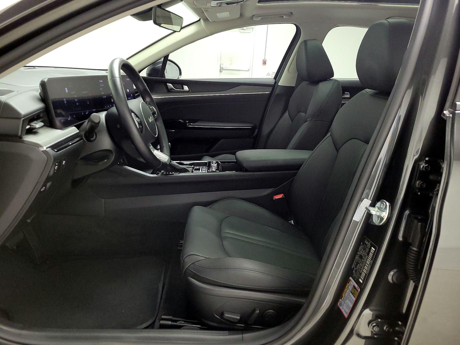 Thumbnail: 2025 Kia K5 - 11