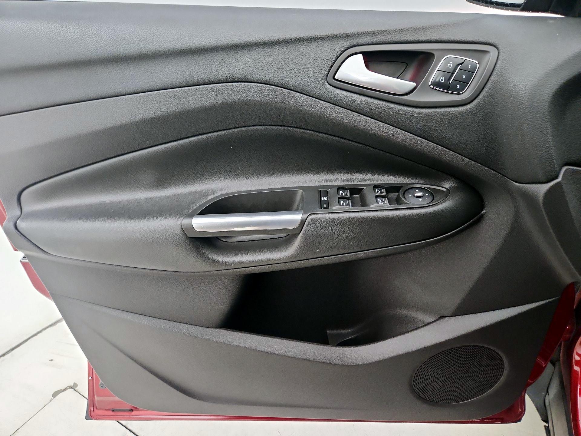 Thumbnail: 2014 Ford Escape - 12