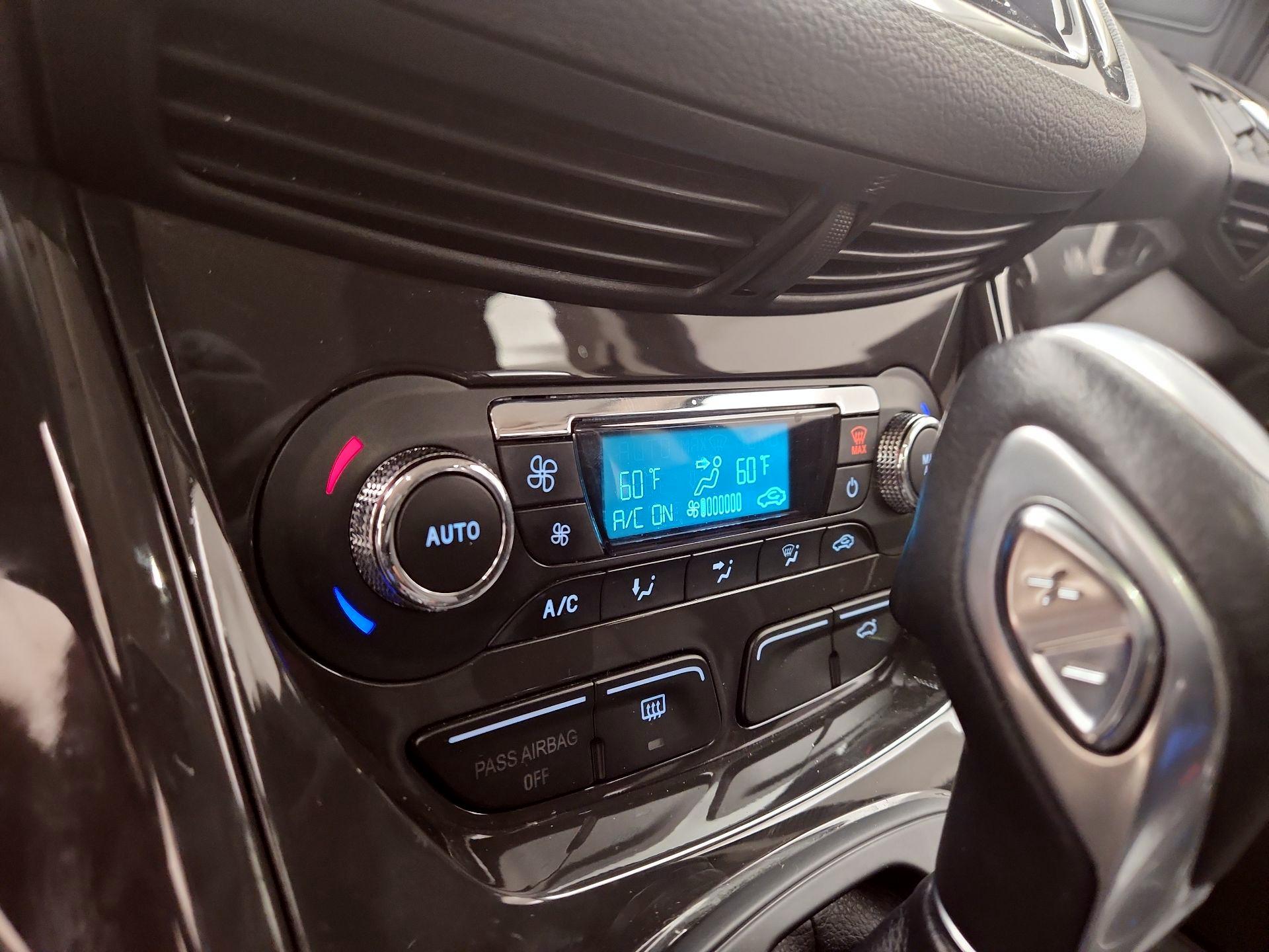 Thumbnail: 2014 Ford Escape - 16