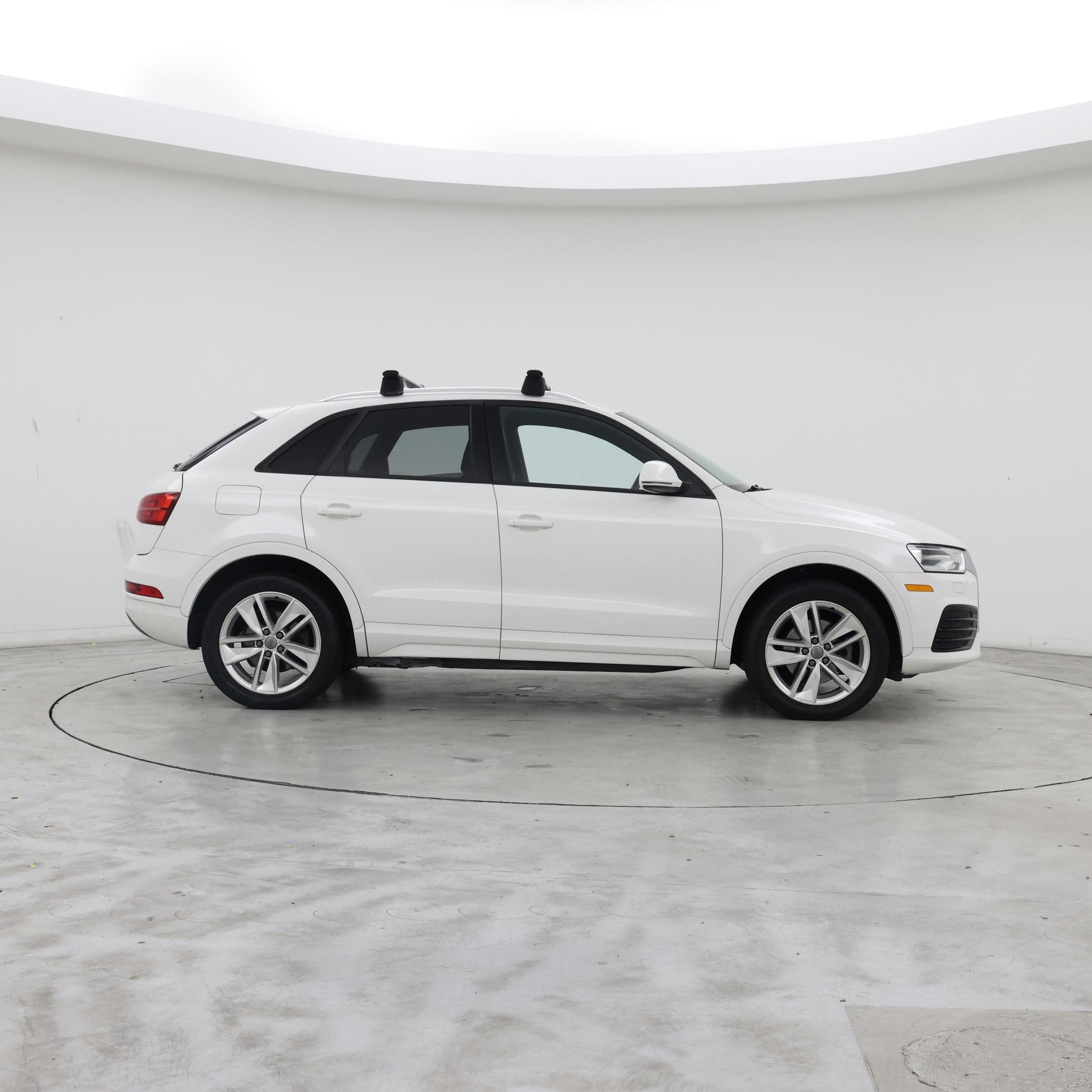 Thumbnail: 2018 Audi Q3 - 7
