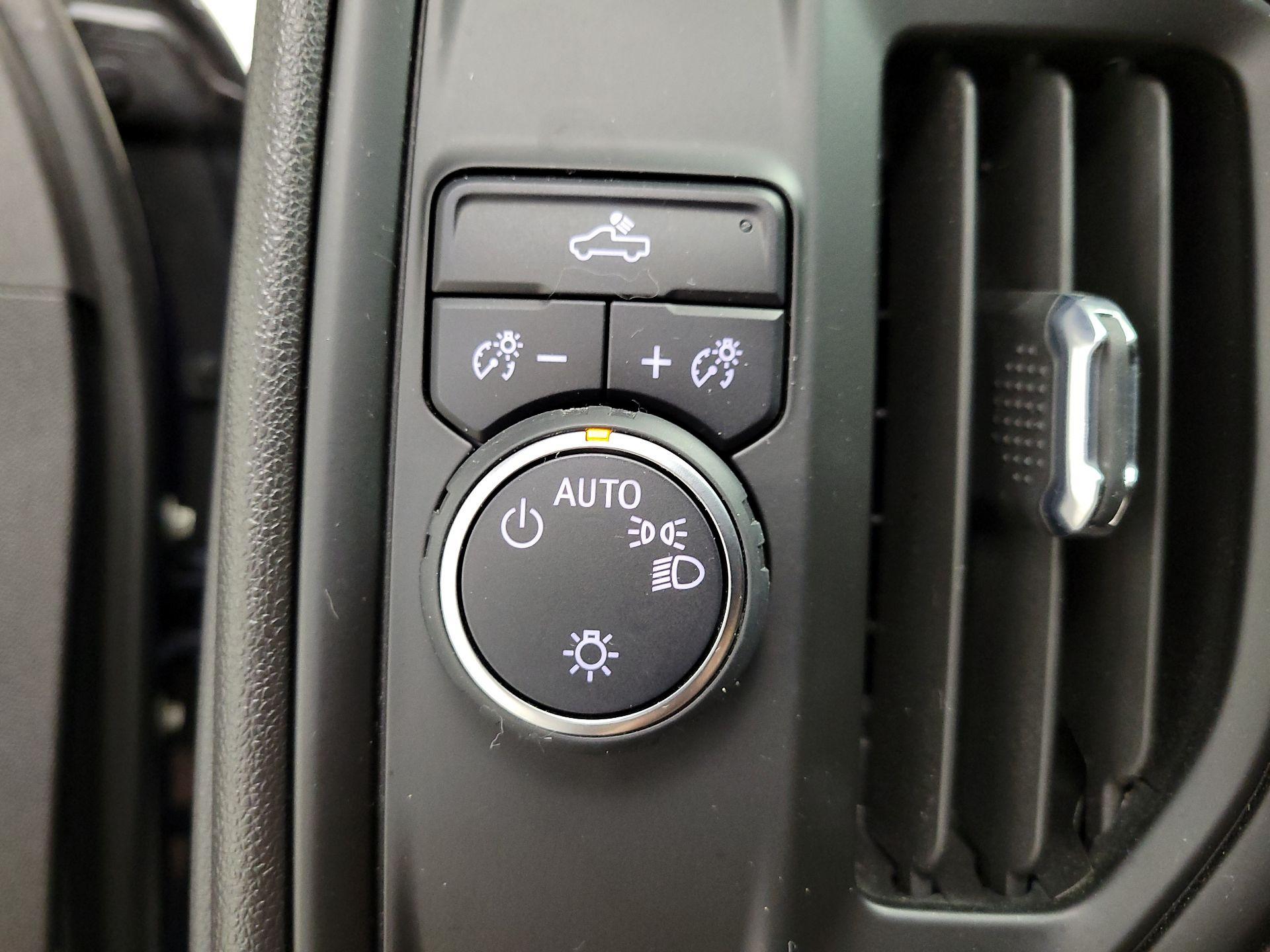 Thumbnail: 2023 Chevrolet Silverado 1500 - 13