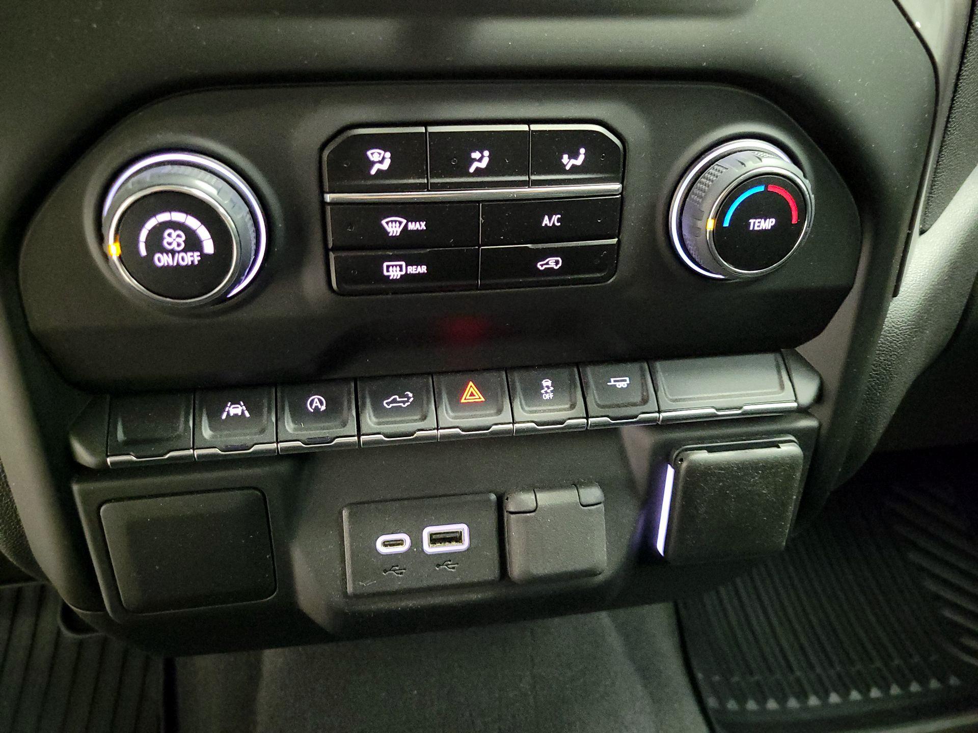 Thumbnail: 2023 Chevrolet Silverado 1500 - 17