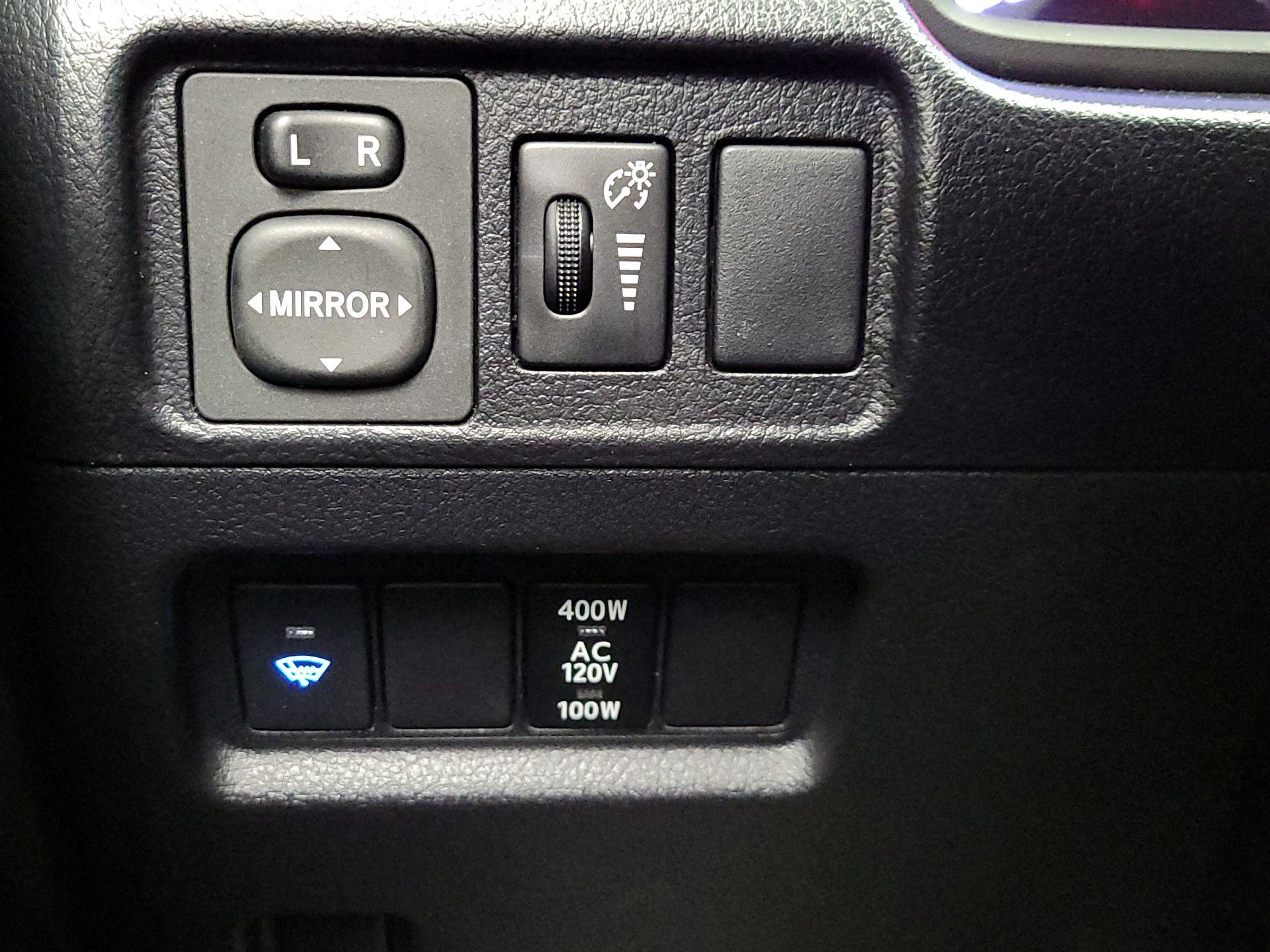 Thumbnail: 2019 Toyota 4Runner - 13