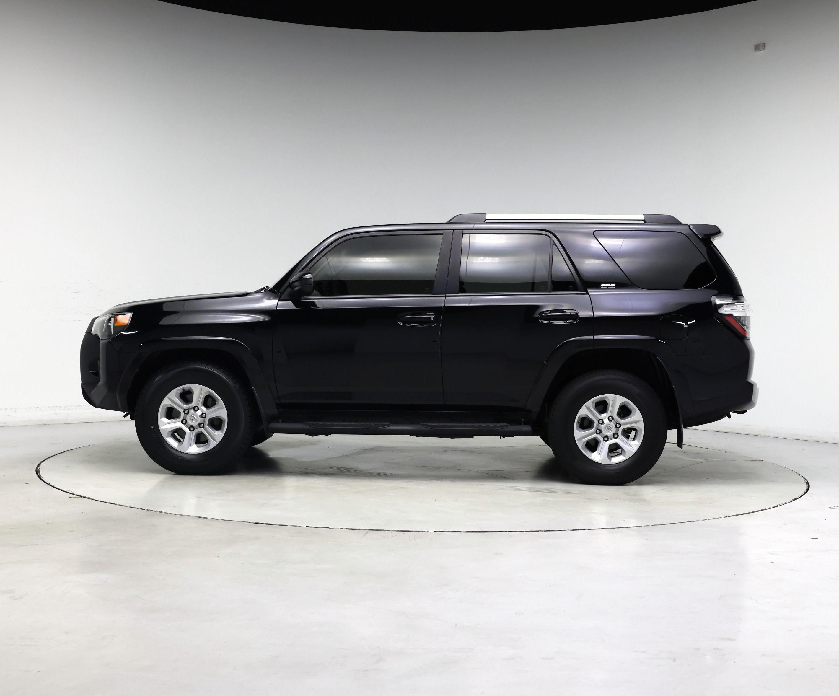 Thumbnail: 2019 Toyota 4Runner - 3