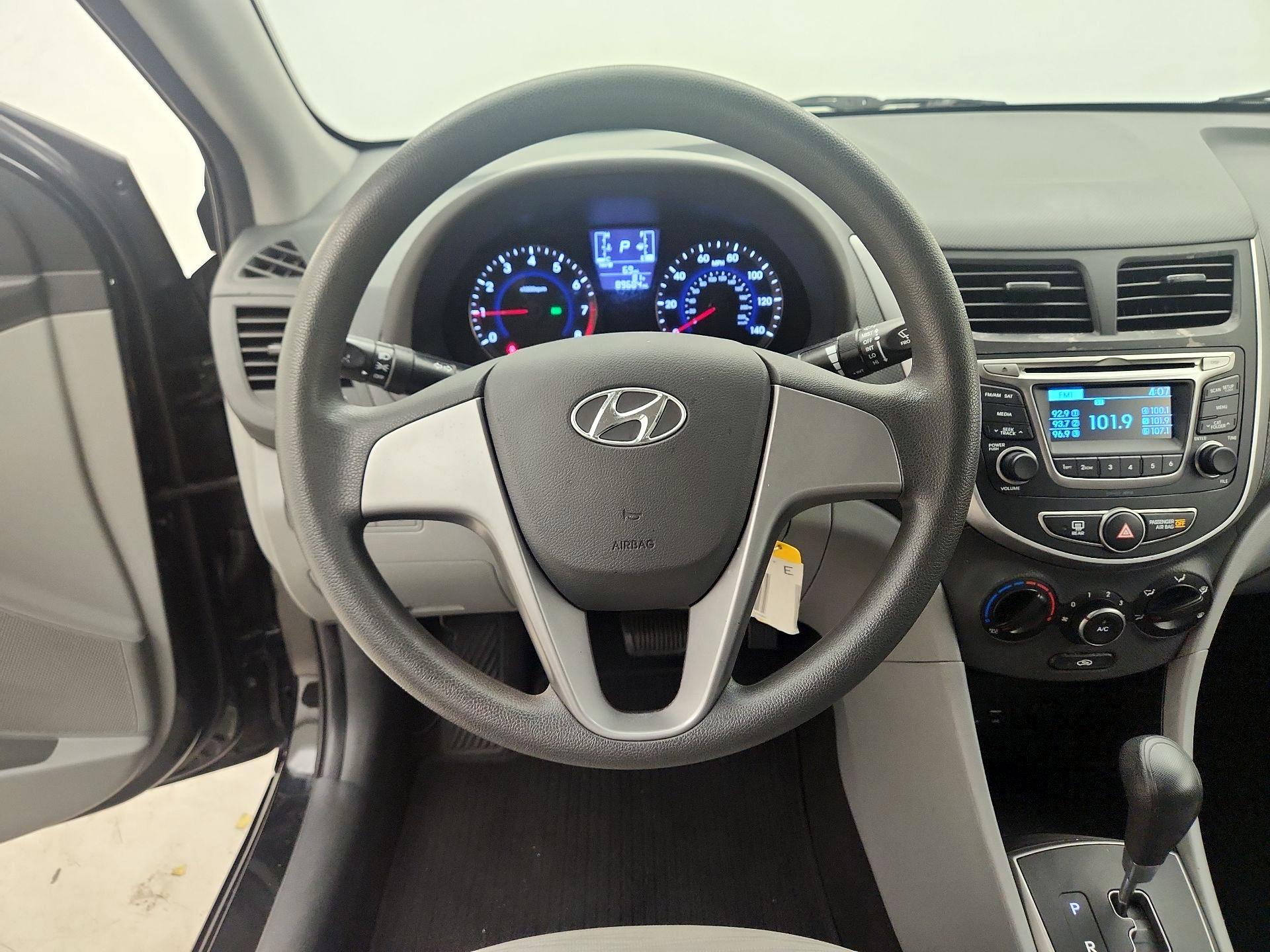 Thumbnail: 2017 Hyundai Accent - 10