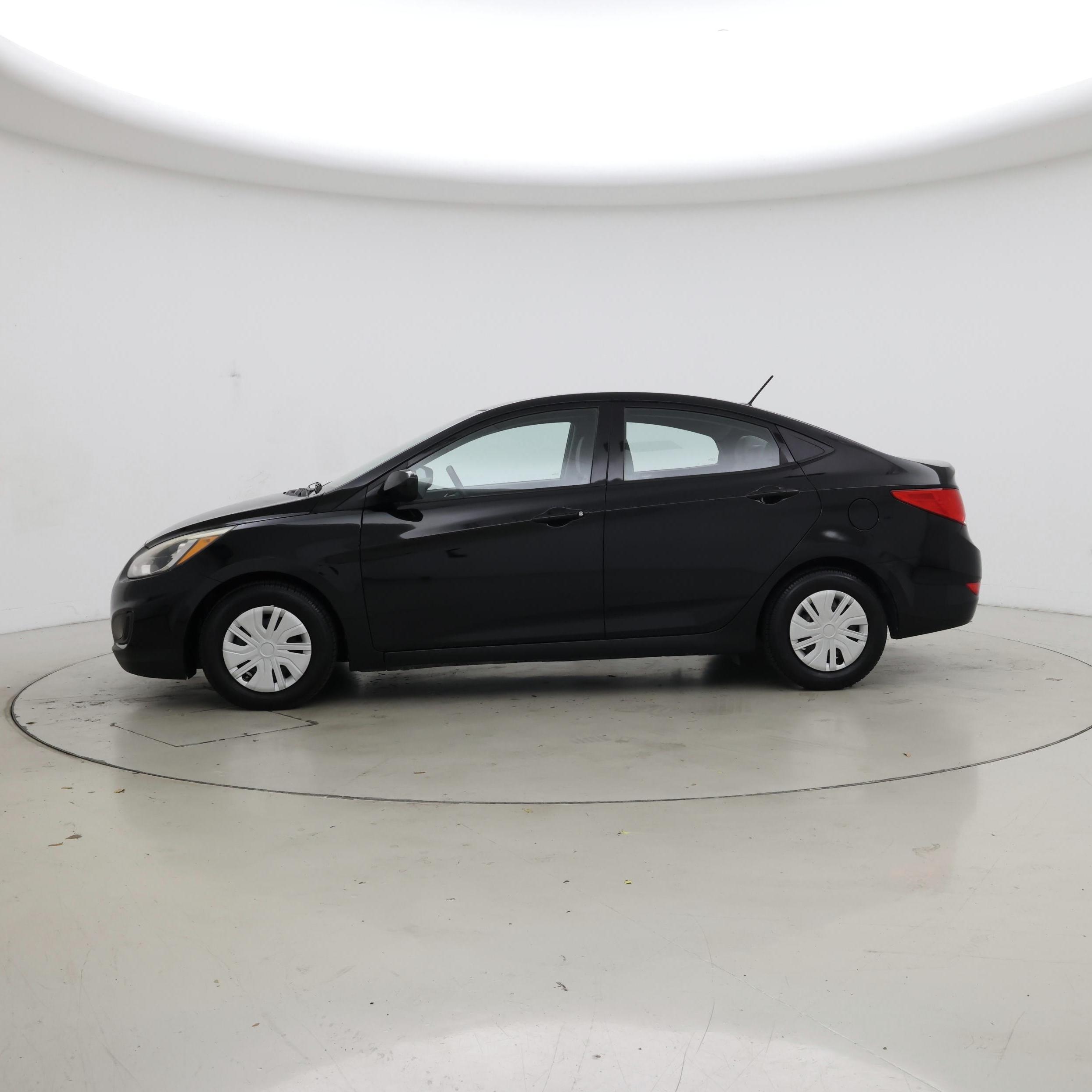 Thumbnail: 2017 Hyundai Accent - 3