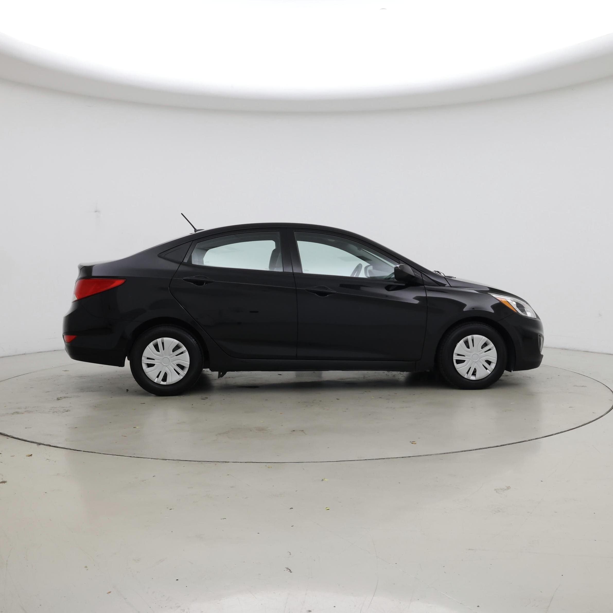 Thumbnail: 2017 Hyundai Accent - 7