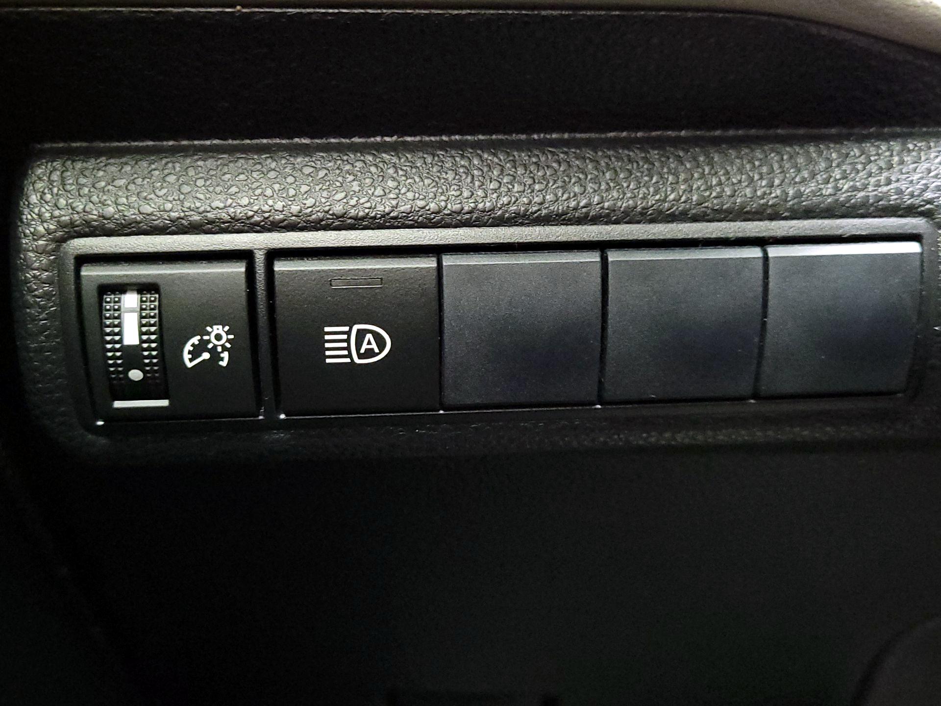 Thumbnail: 2020 Toyota Corolla - 13