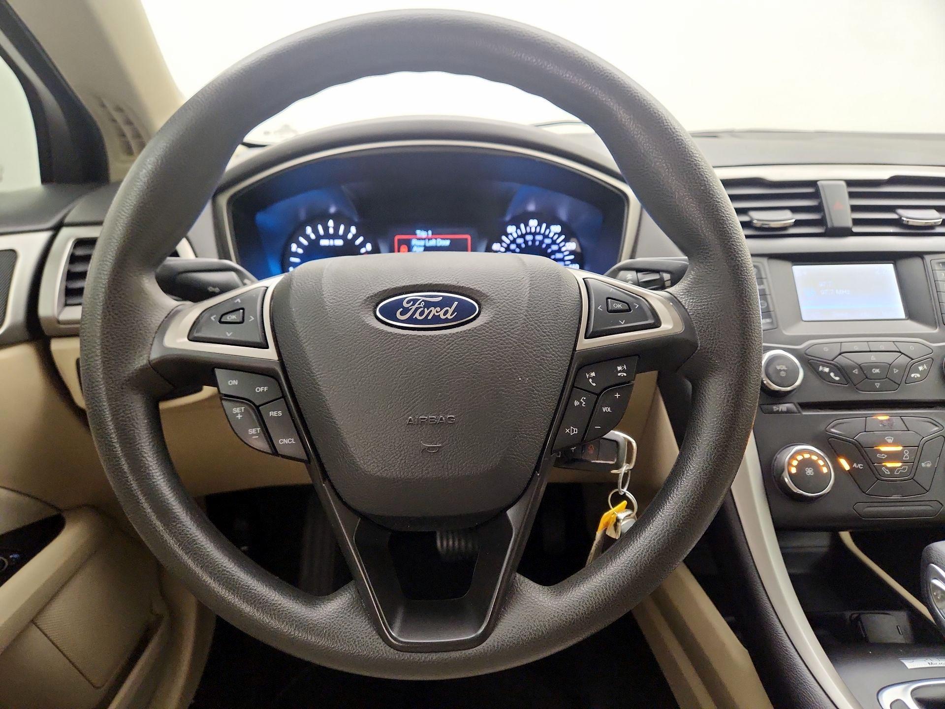Thumbnail: 2014 Ford Fusion - 10