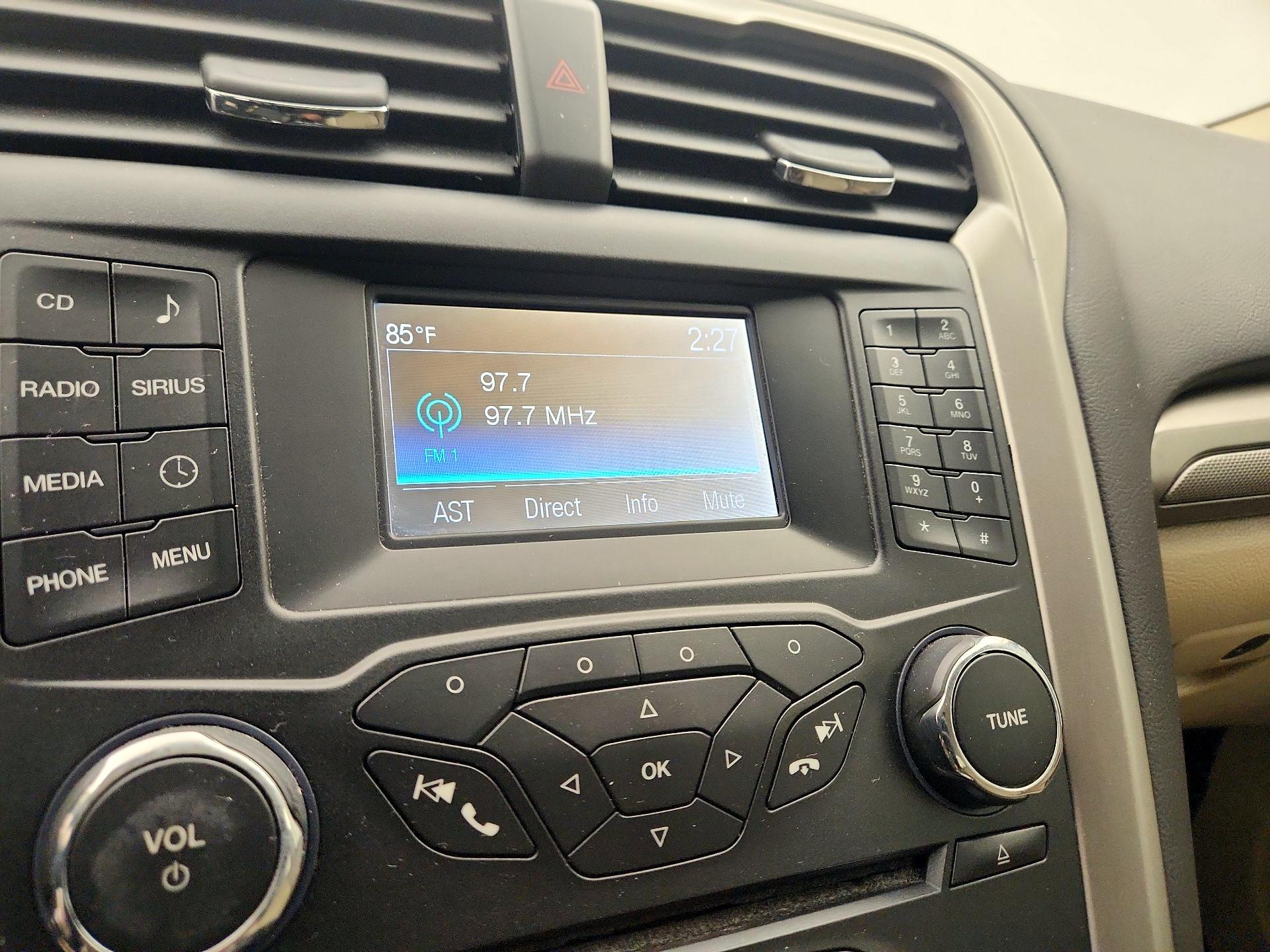 Thumbnail: 2014 Ford Fusion - 14