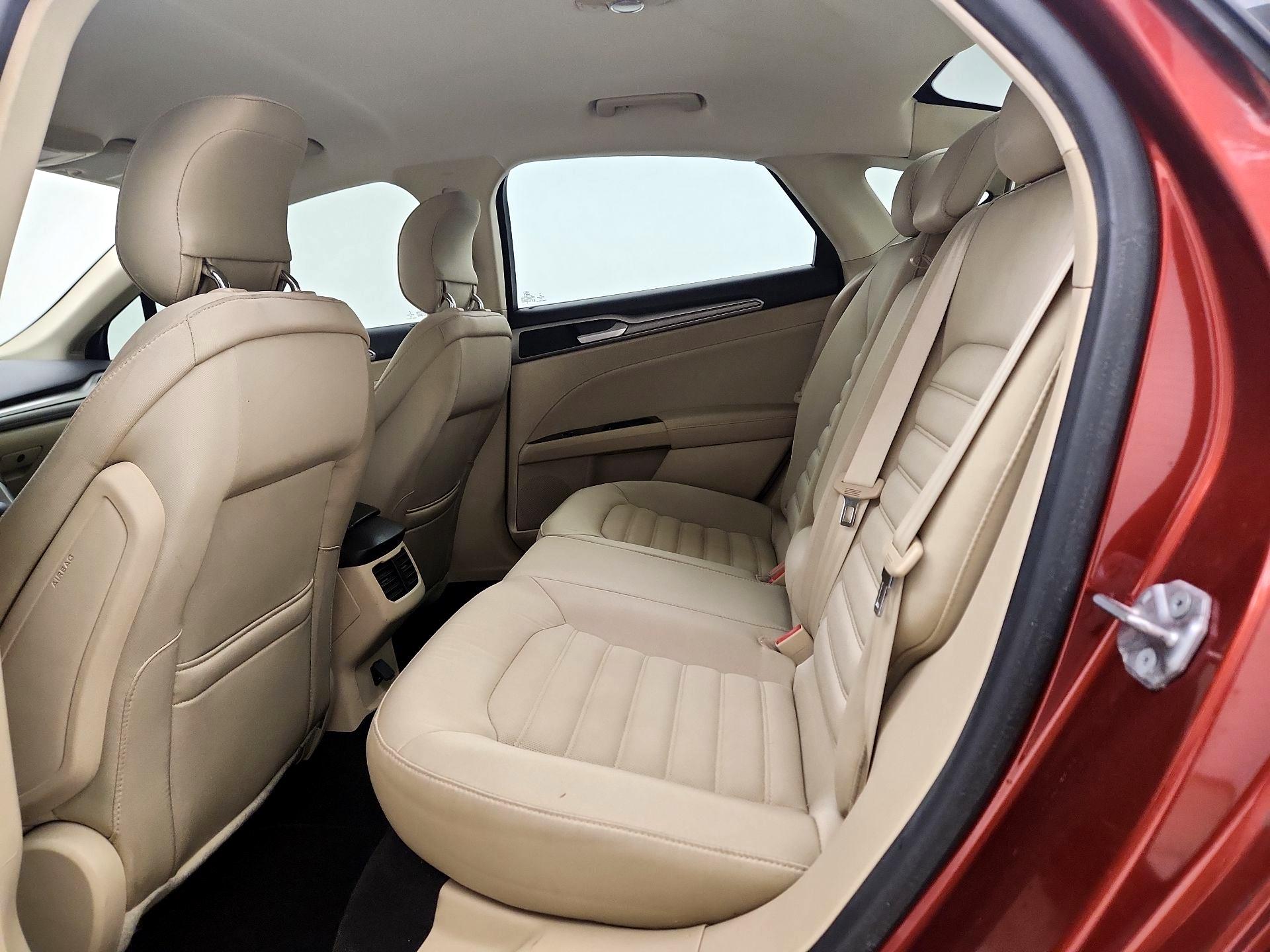 Thumbnail: 2014 Ford Fusion - 18